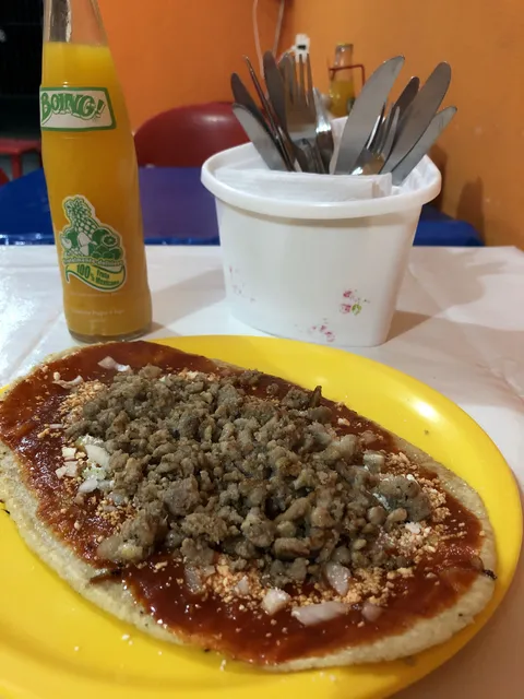TORTAS & HUARACHES LUPITA. image 1