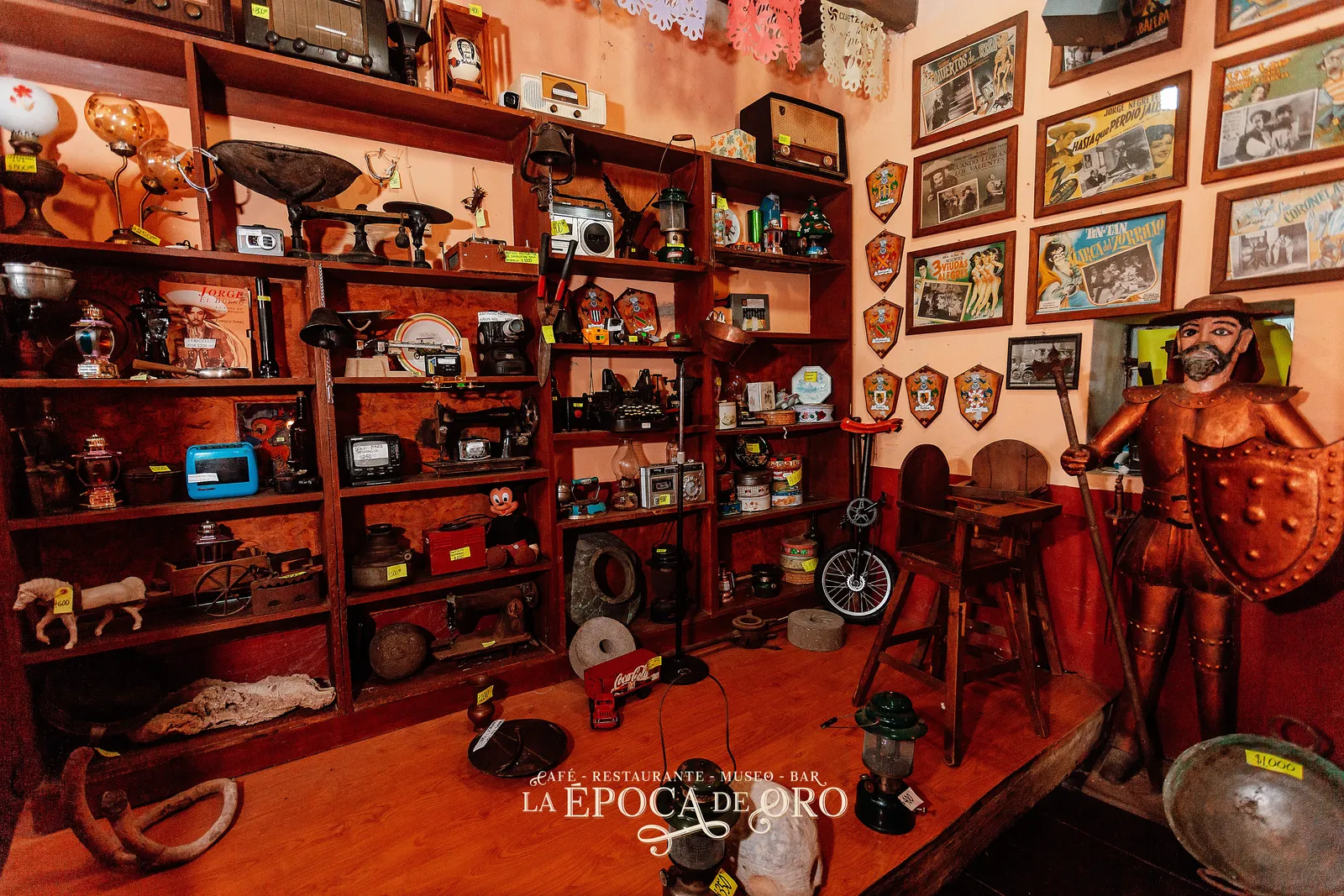 Café Restaurante Bar Museo "La época de oro" image 8