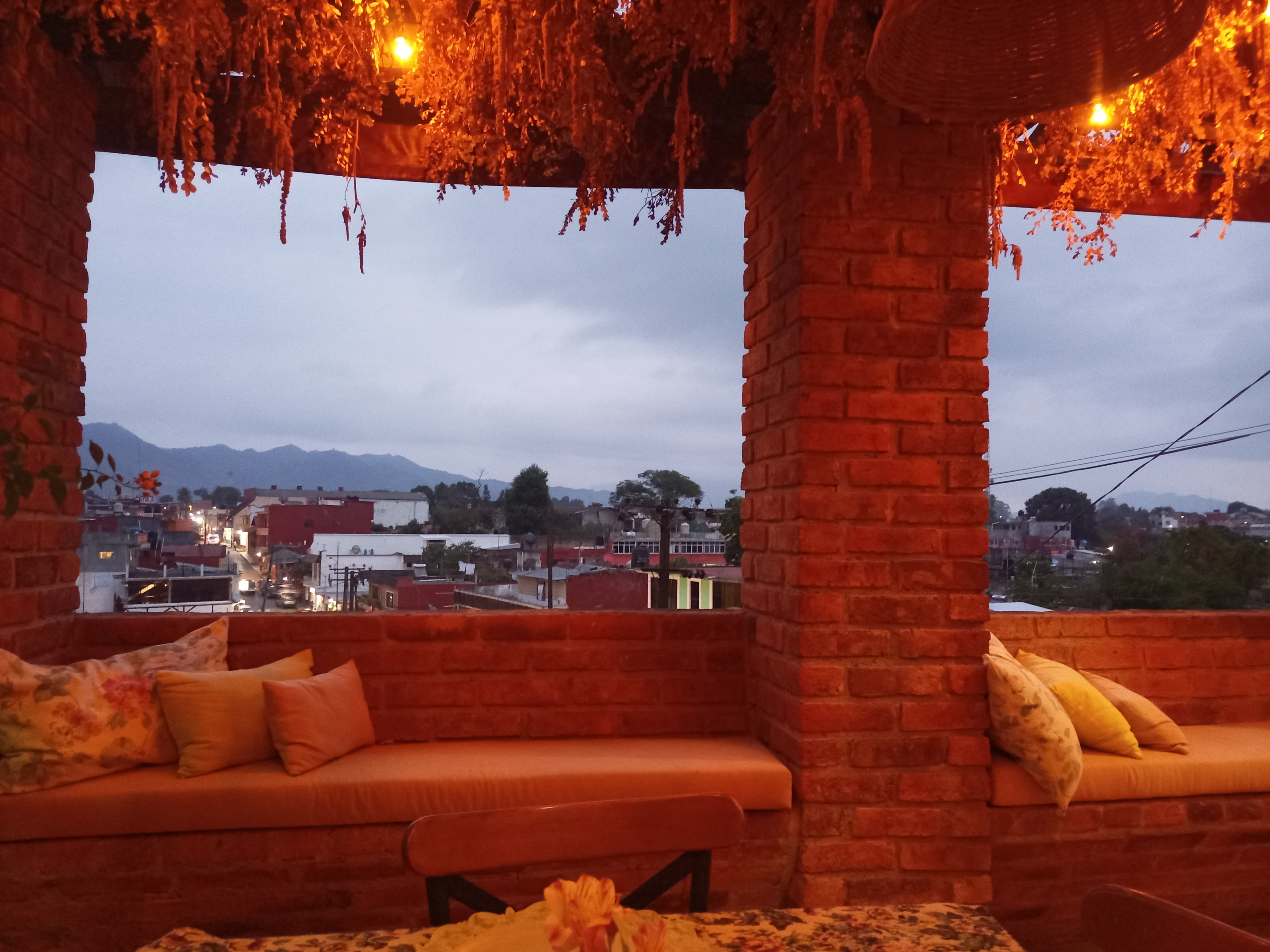 Restaurante "Colibrí La Casa De Piedra" image 6