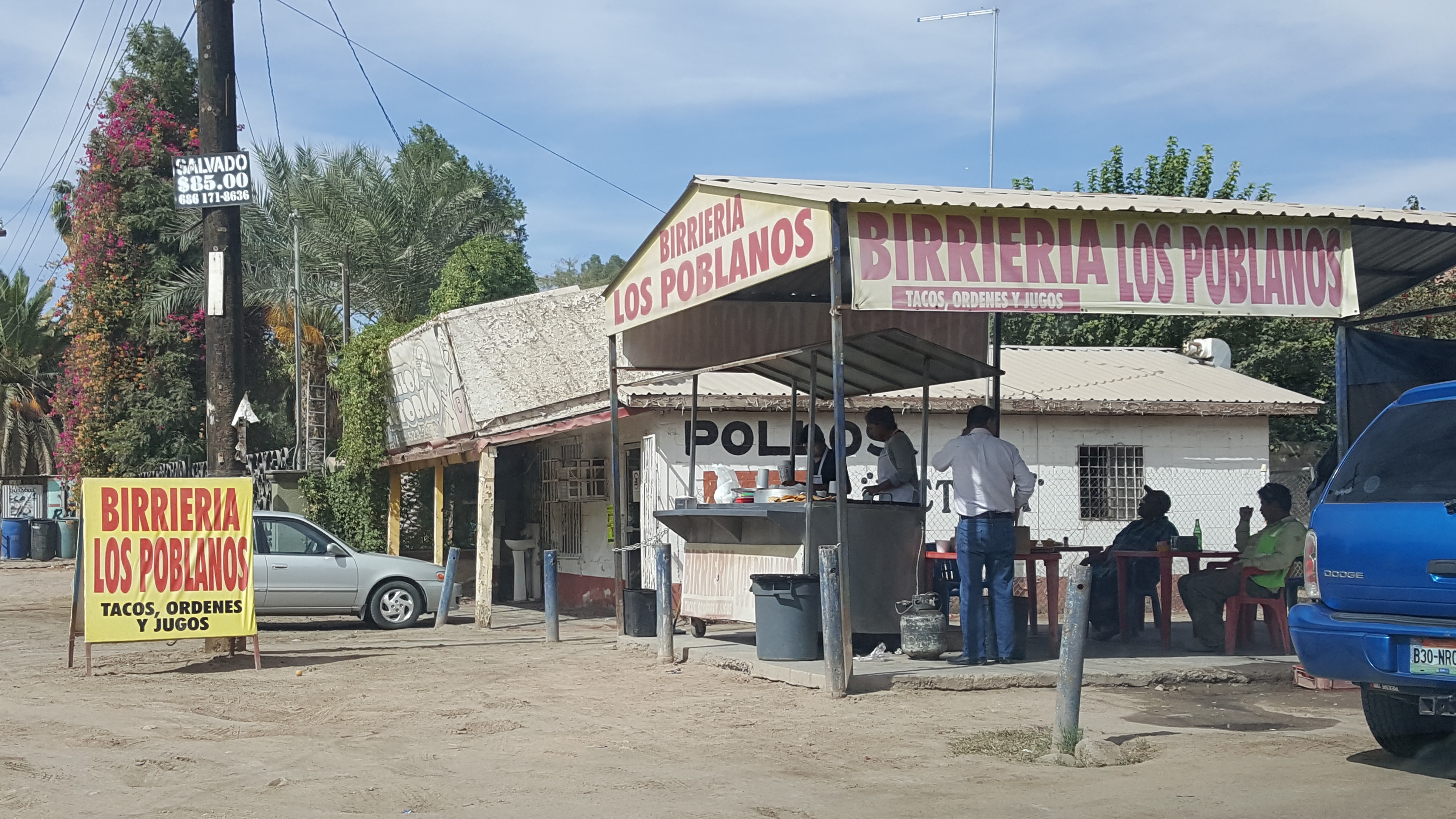 Birrieria Los Poblanos image 1