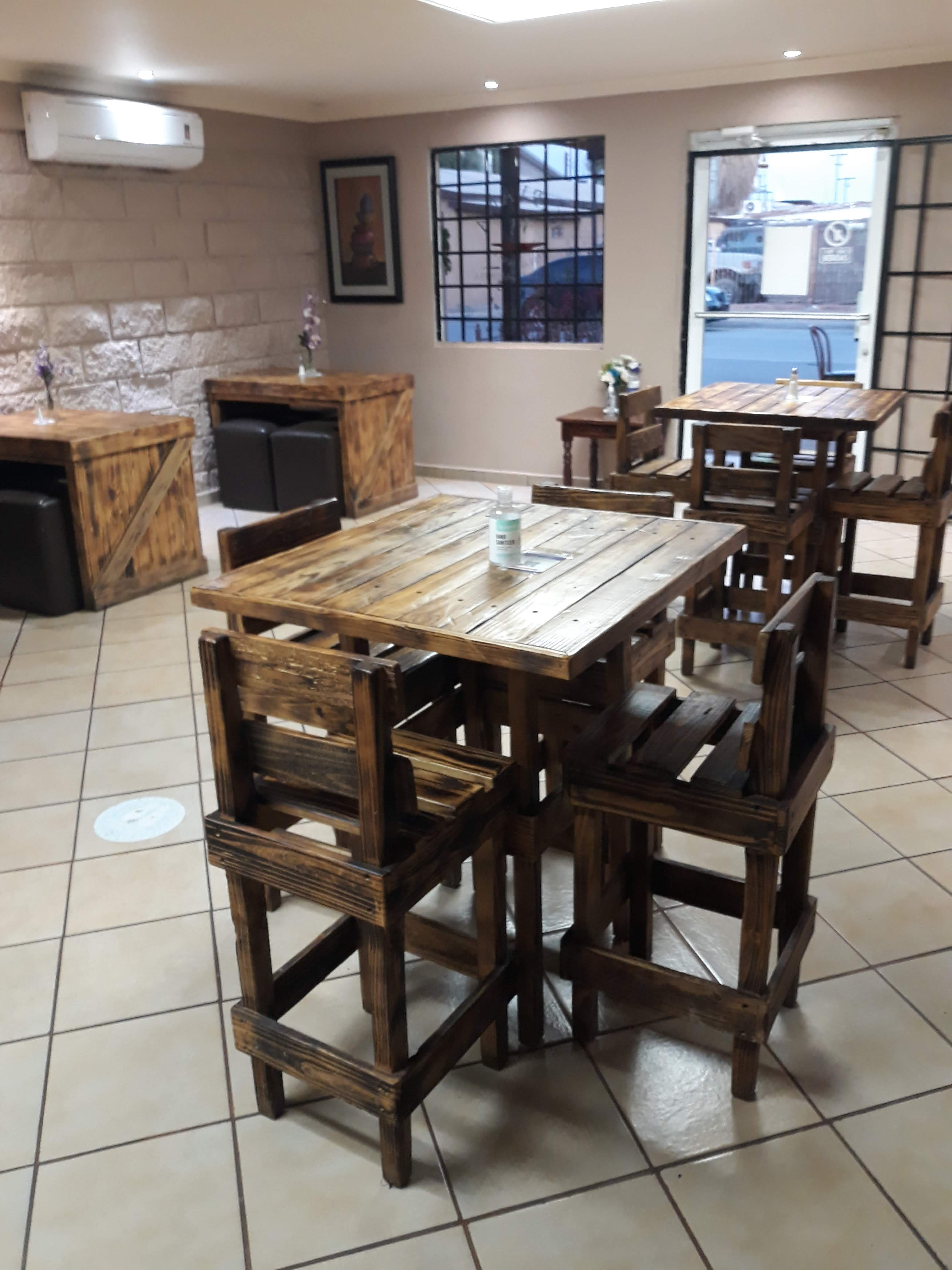 MIRVANA RESTAURANTE image 1