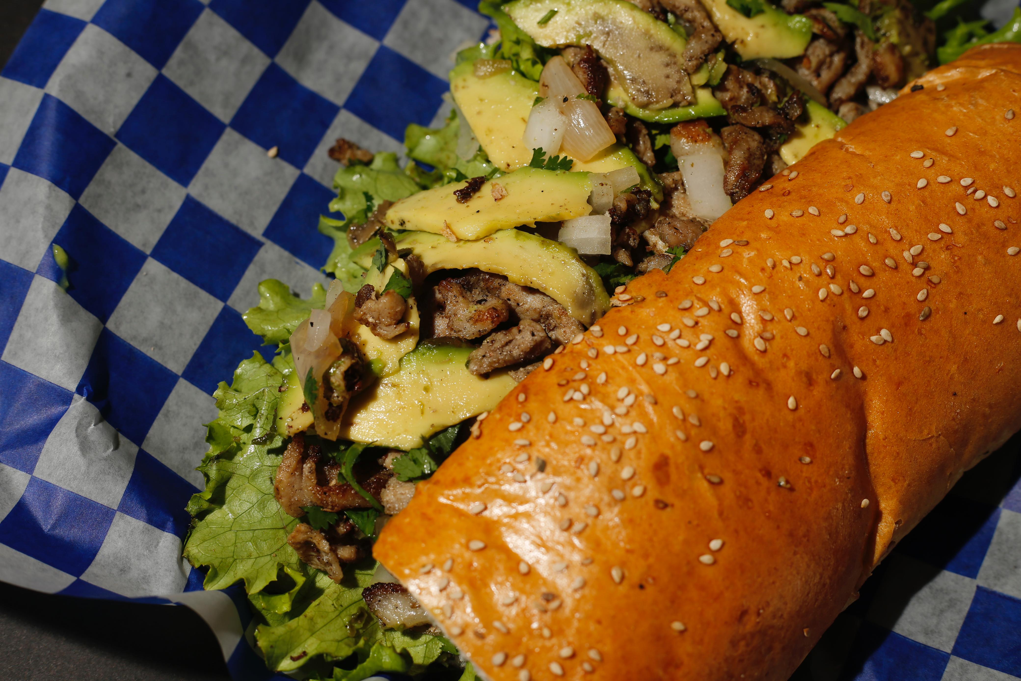 El Burras Restaurante image 3