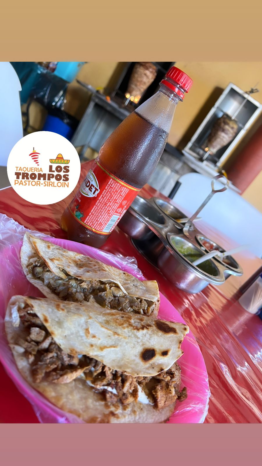 Taquería Los Trompos, Sucursal Quintín Arauz image 2