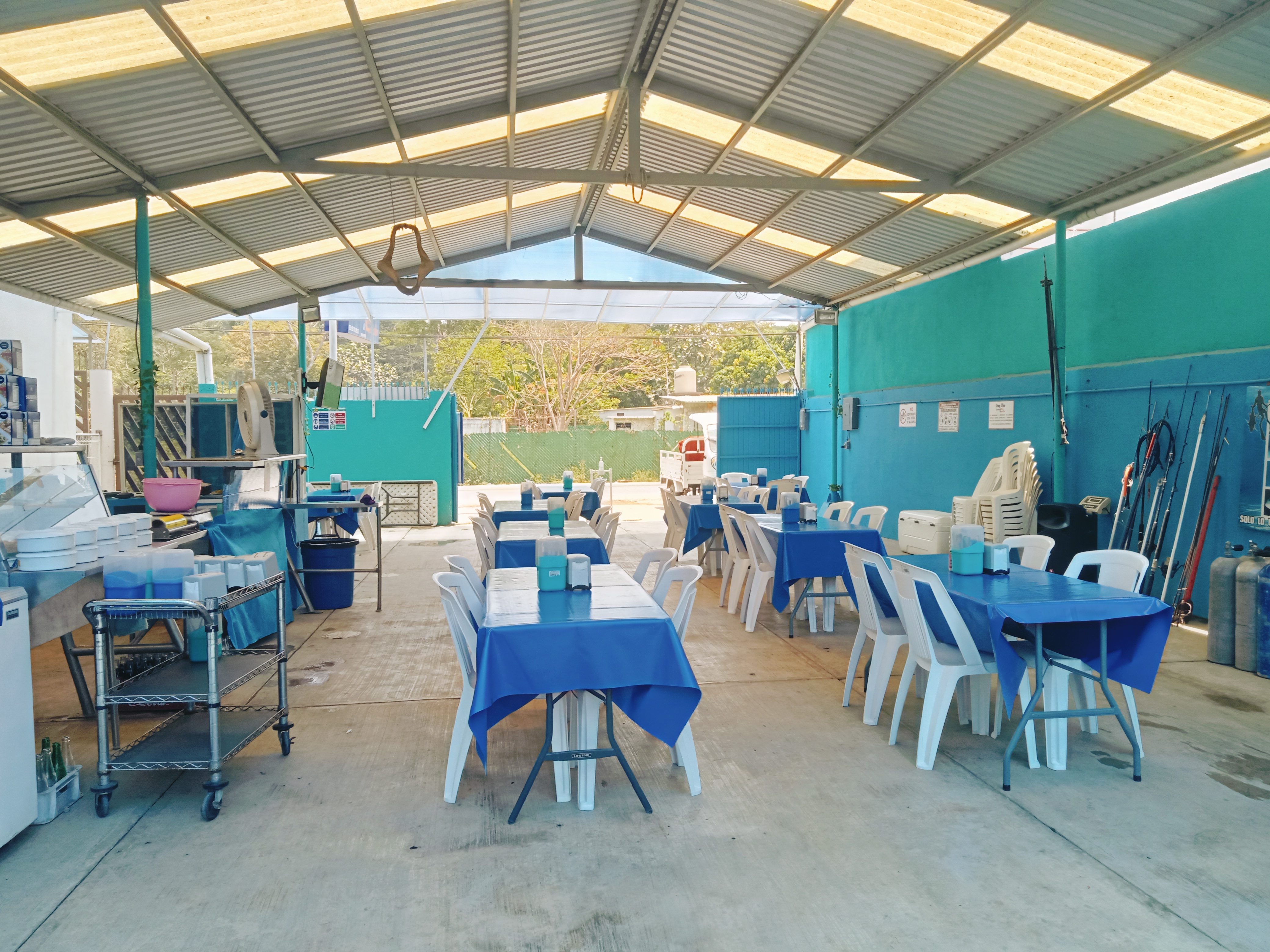 DEEP BLUE Aguachiles y ceviches image 1