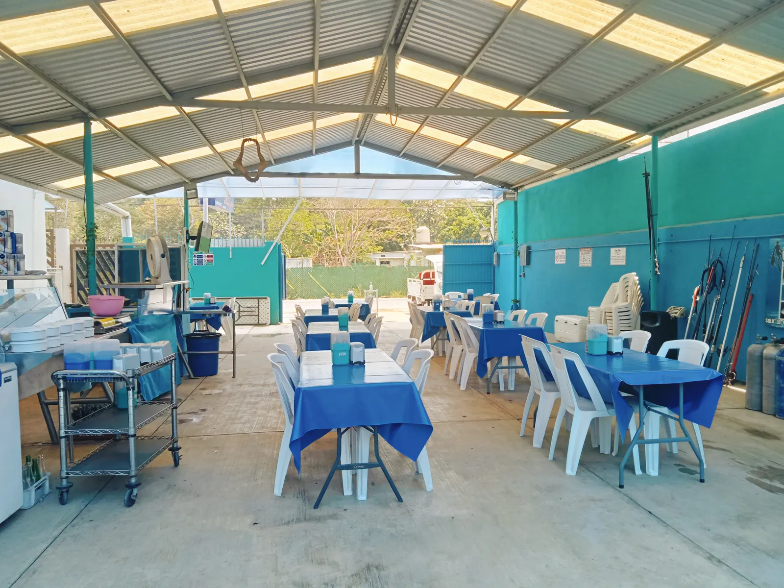 DEEP BLUE Aguachiles y ceviches image 1