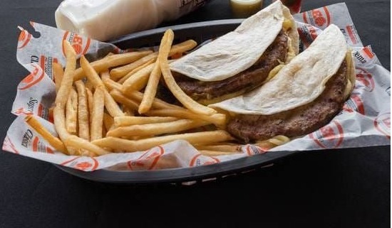 Leo Restaurante Refineria image 7