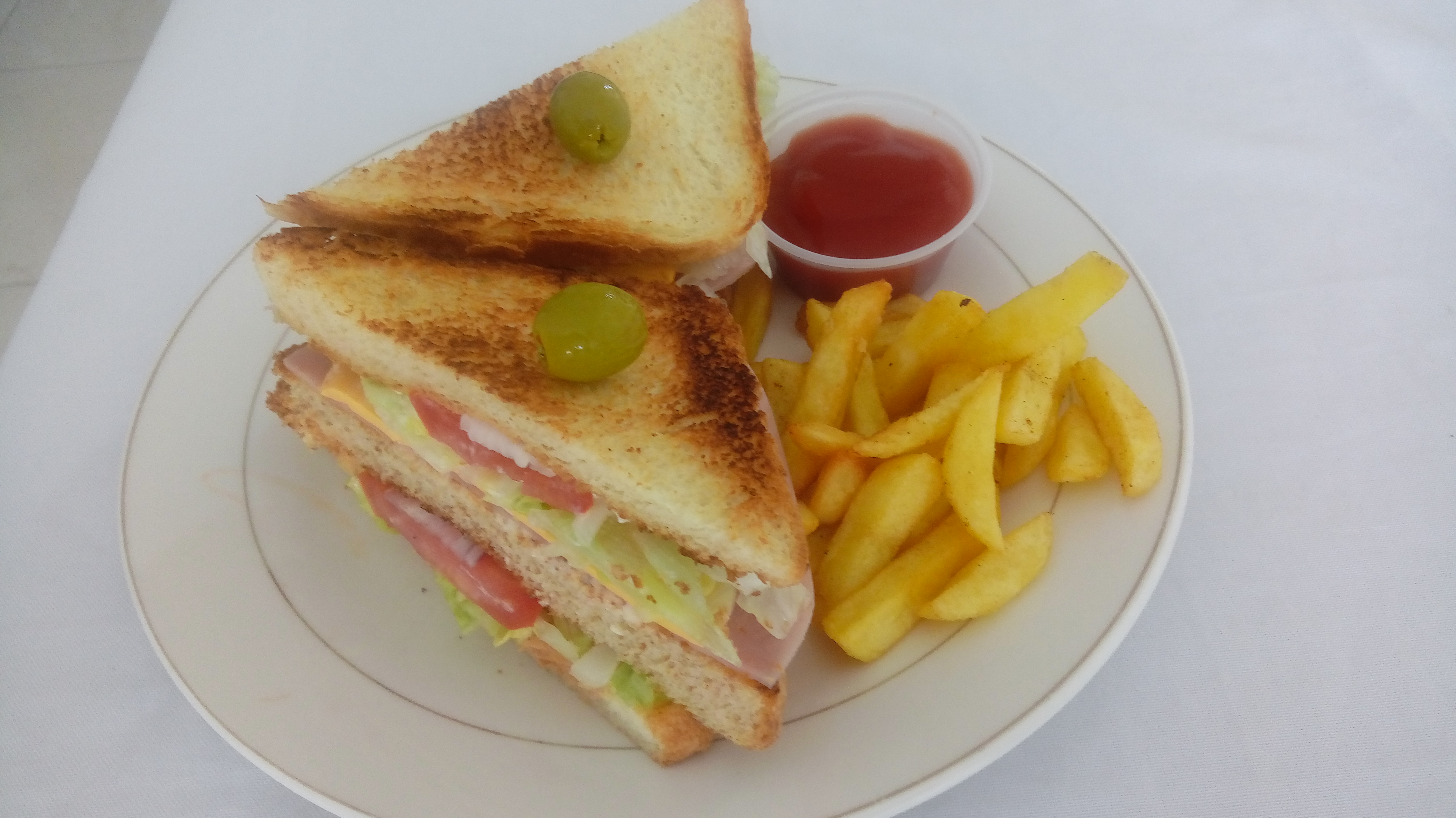 EMILION RESTAURANTE image 5