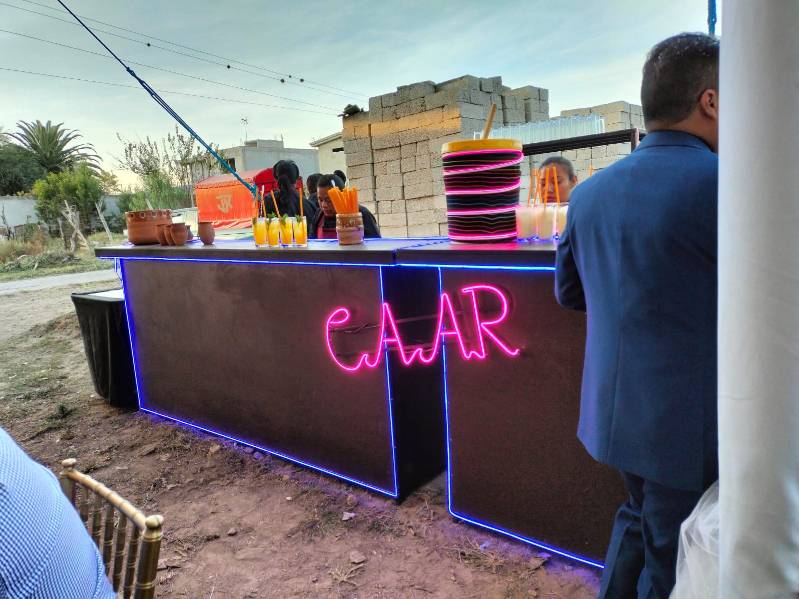 Meseros y preparación de bebidas CAAR image 9