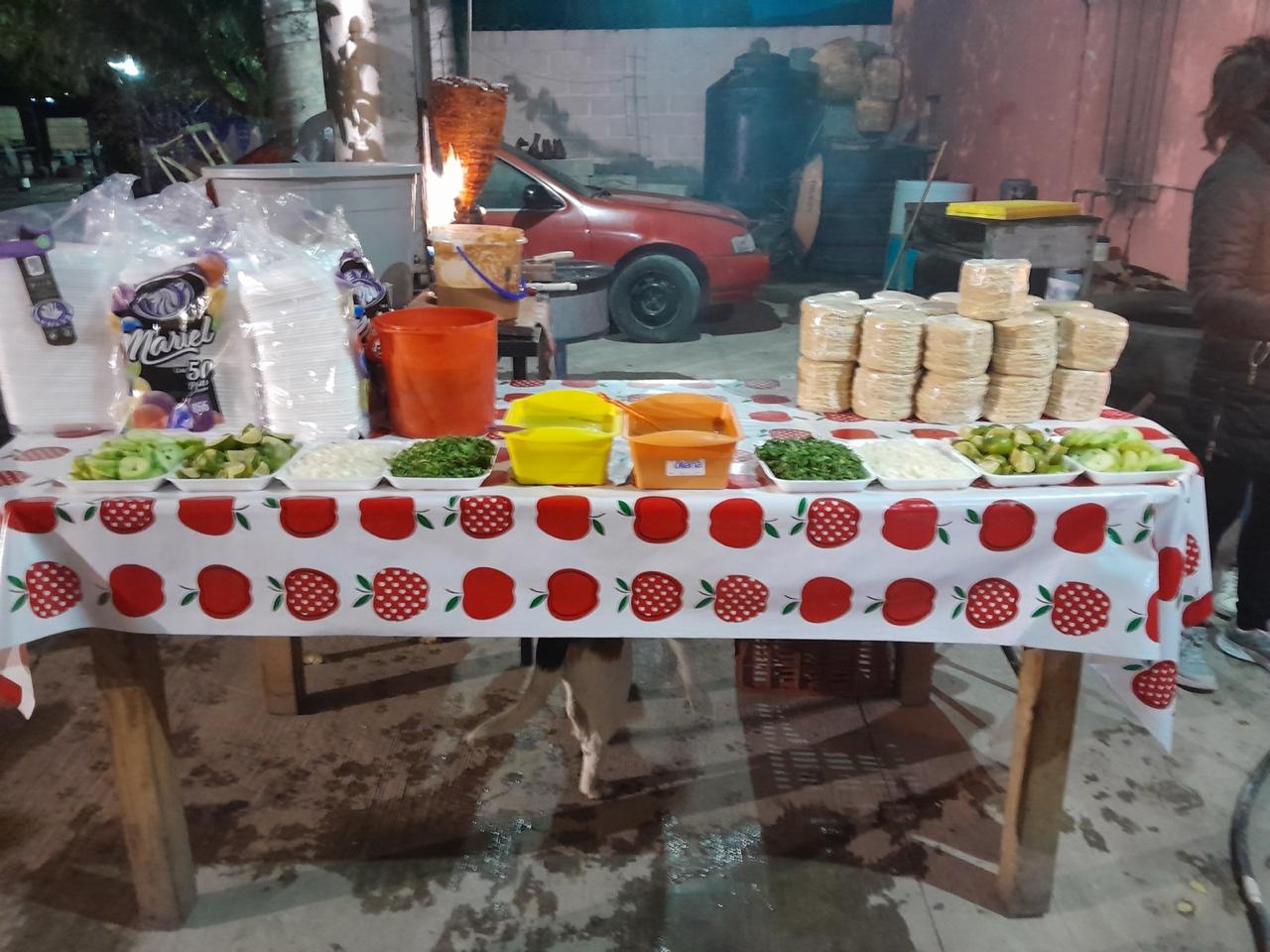 Taqueria "Un taco +" image 2