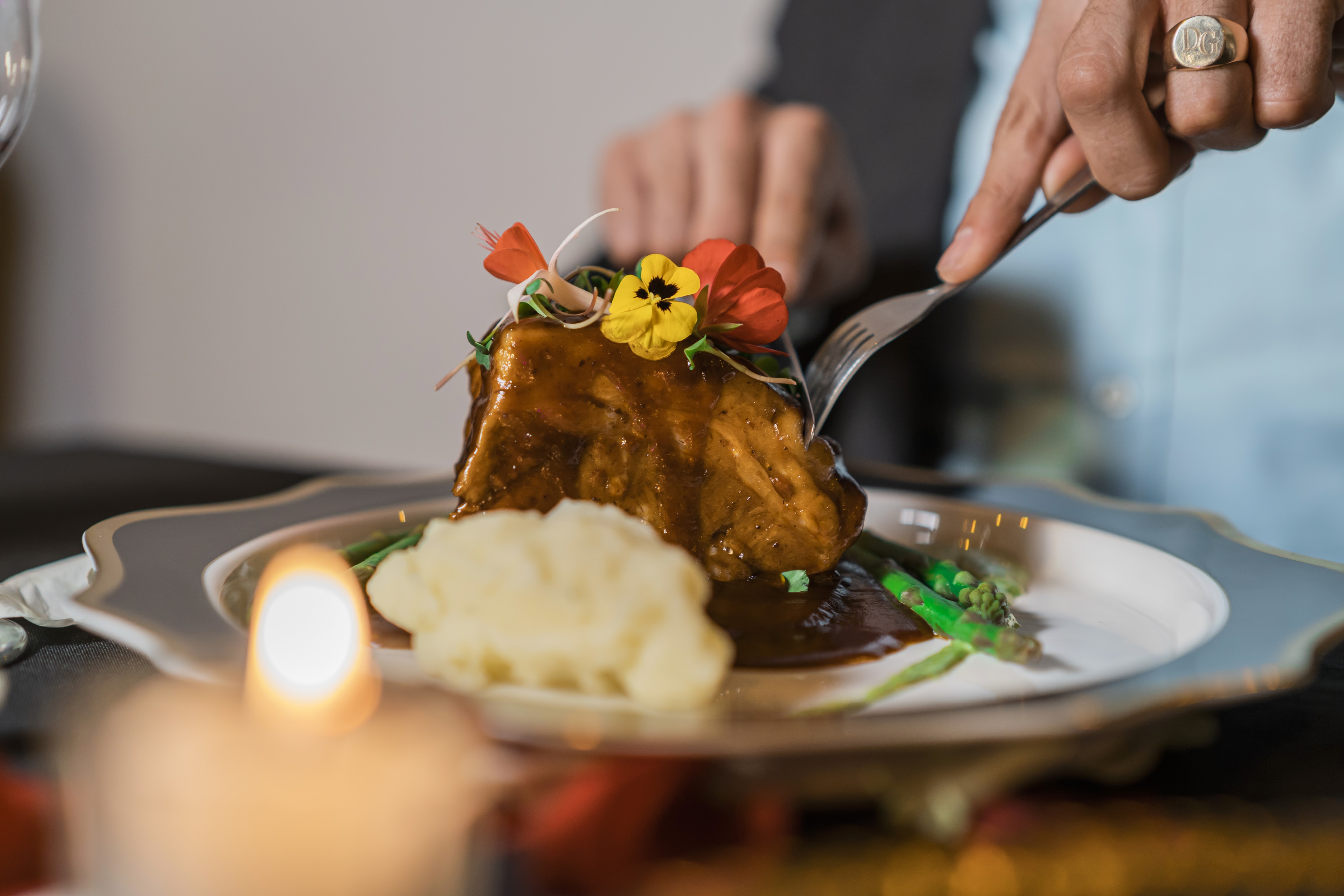 TOLOSA restaurante image 2