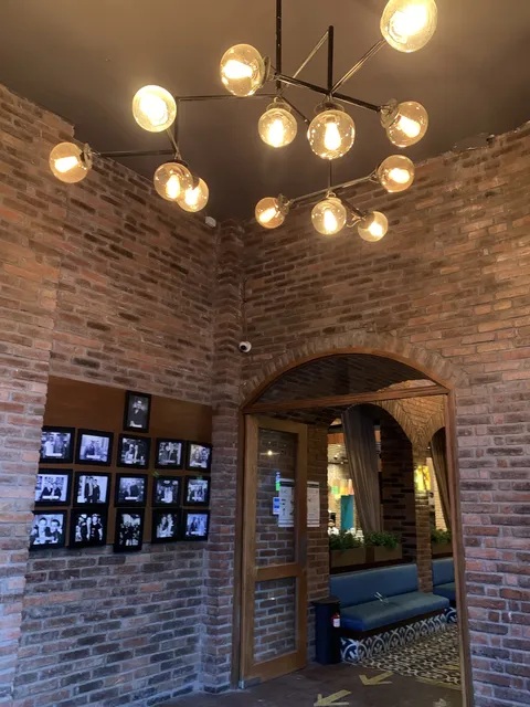 Los Arcos Restaurant image 1