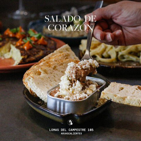 Salado Restaurante image 2