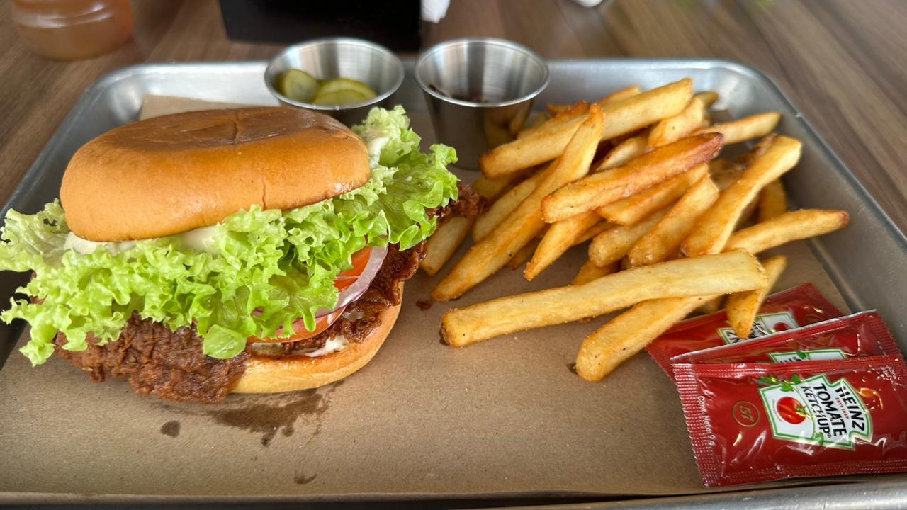 SINGLE AND DOUBLE image 2