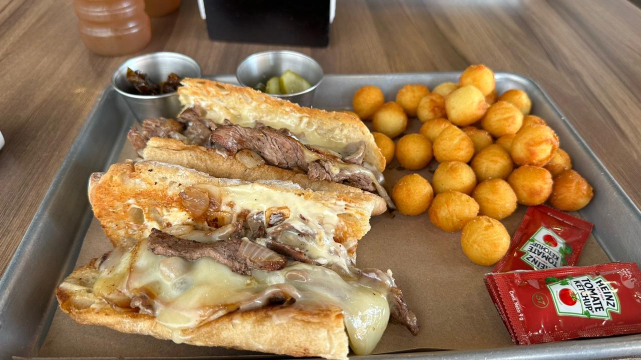 SINGLE AND DOUBLE image 3