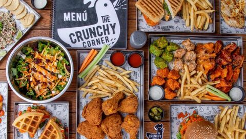 The Crunchy Corner (Plaza Cuatro Hojas) image 2