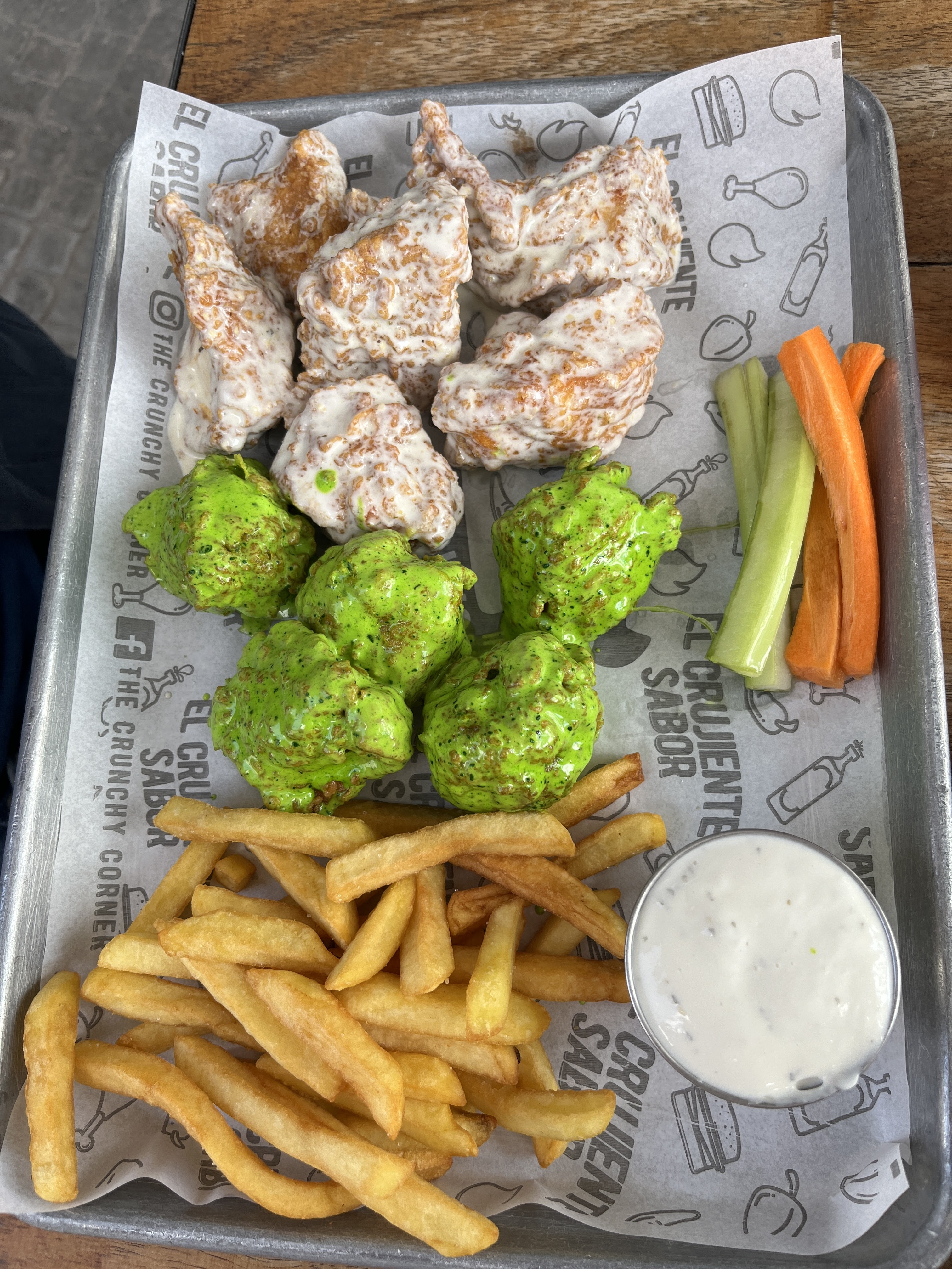 The Crunchy Corner (Plaza Cuatro Hojas) image 3