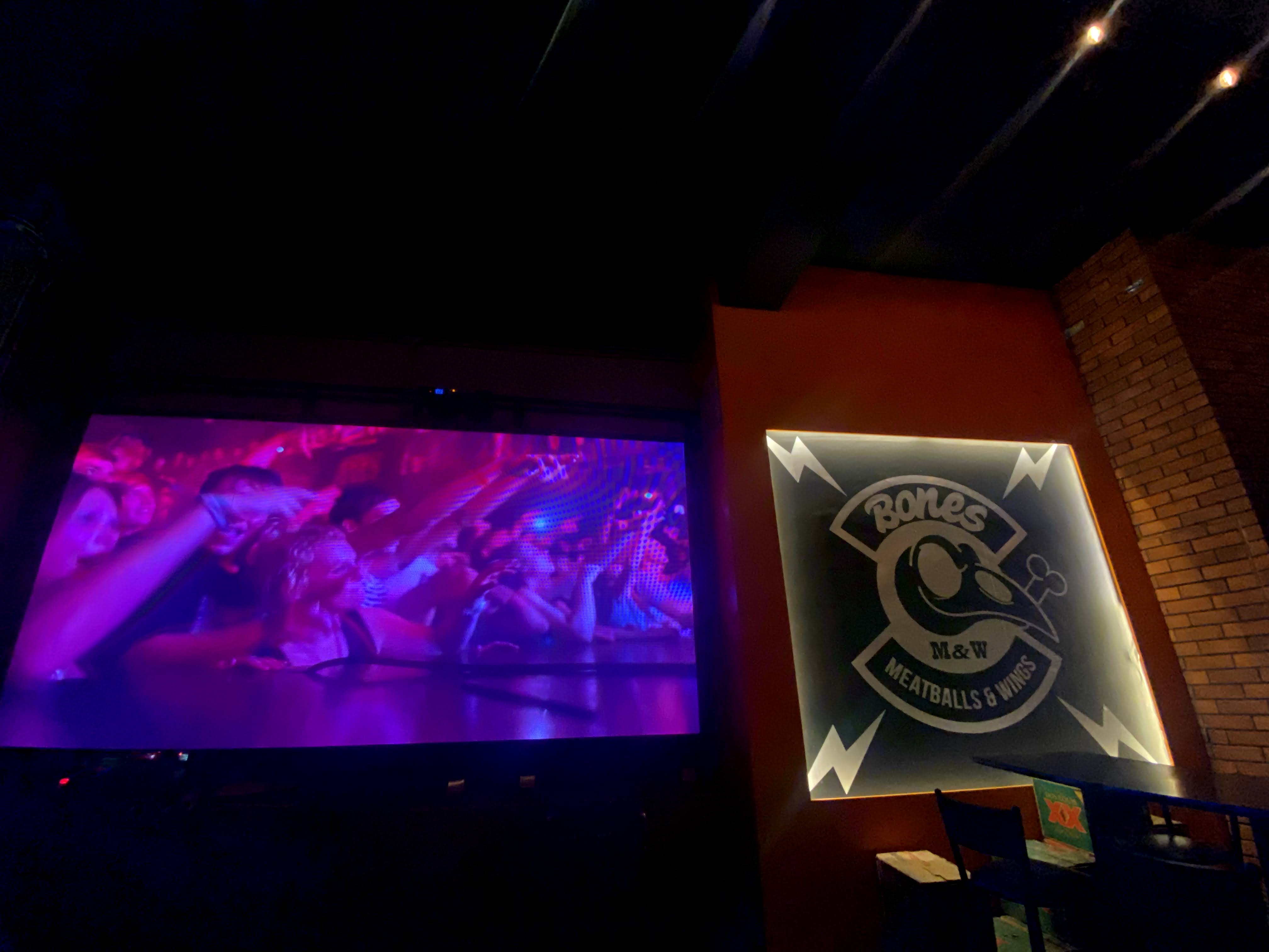 Bones Meatballs & Wings Aguascalientes ( Universidad ) image 9