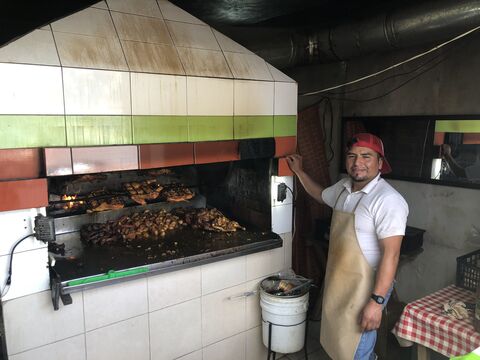 Pollos a la leña El Rico Pollo image 3