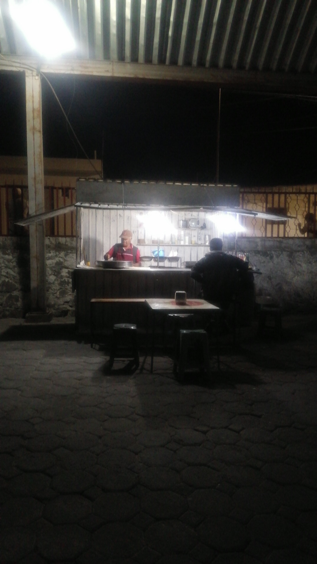 Tacos & Cemitas "Cos" image 1