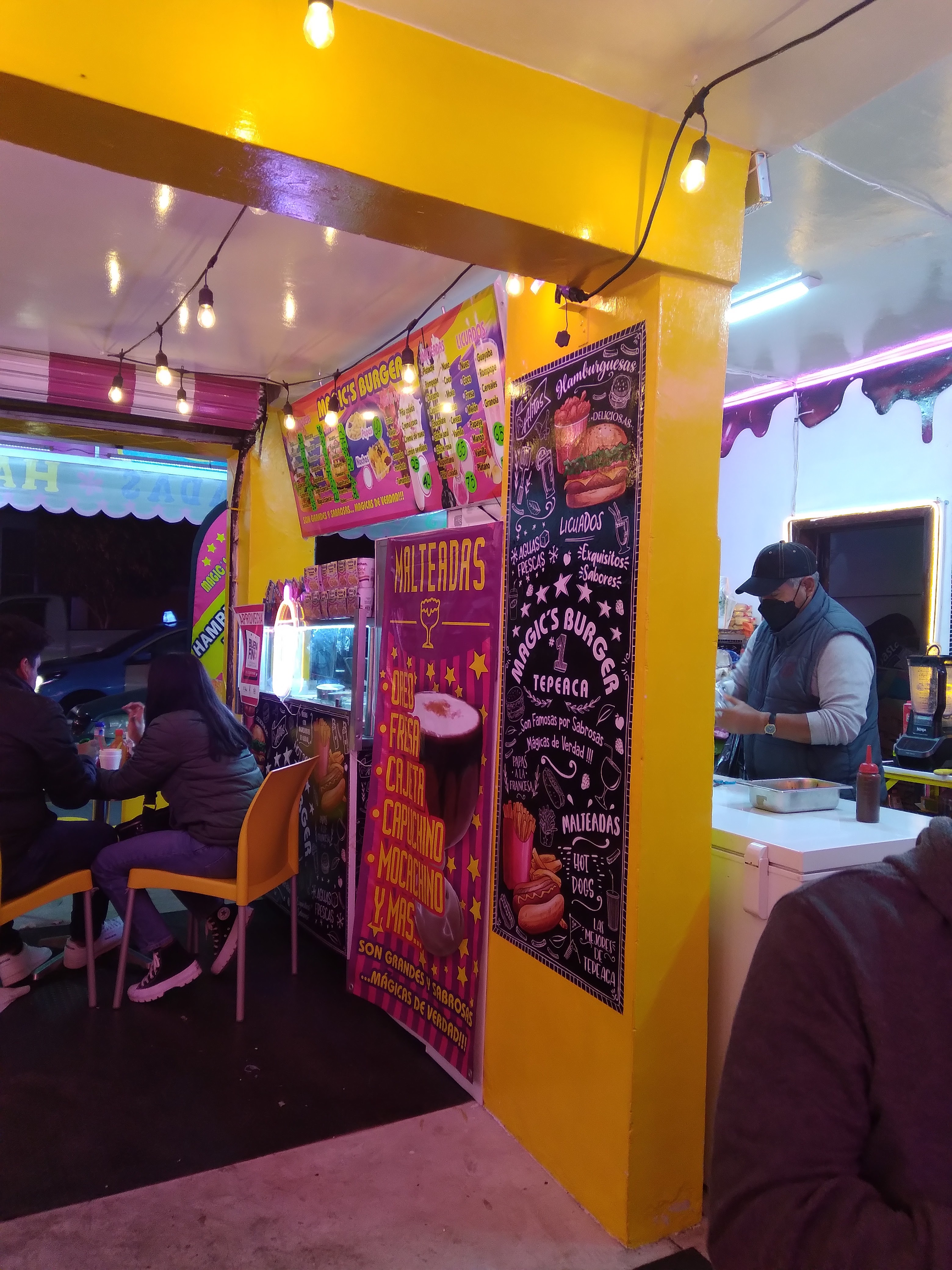 Magic's Burger image 5