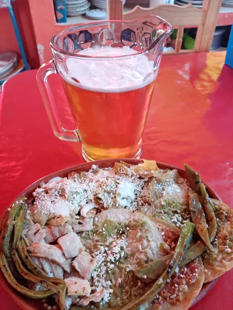 Las Camilas Restaurant image 2
