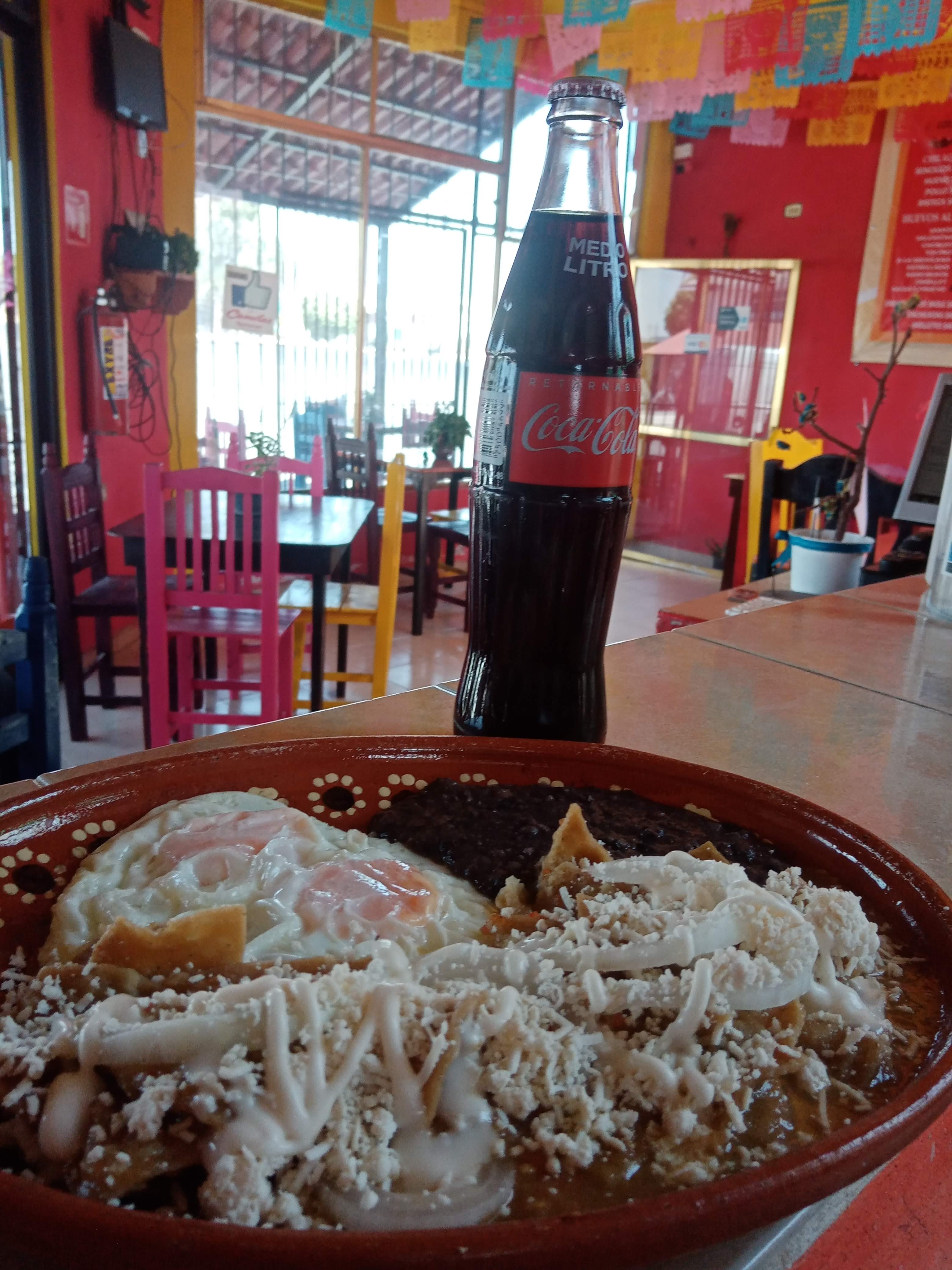 Las Camilas Restaurant image 4