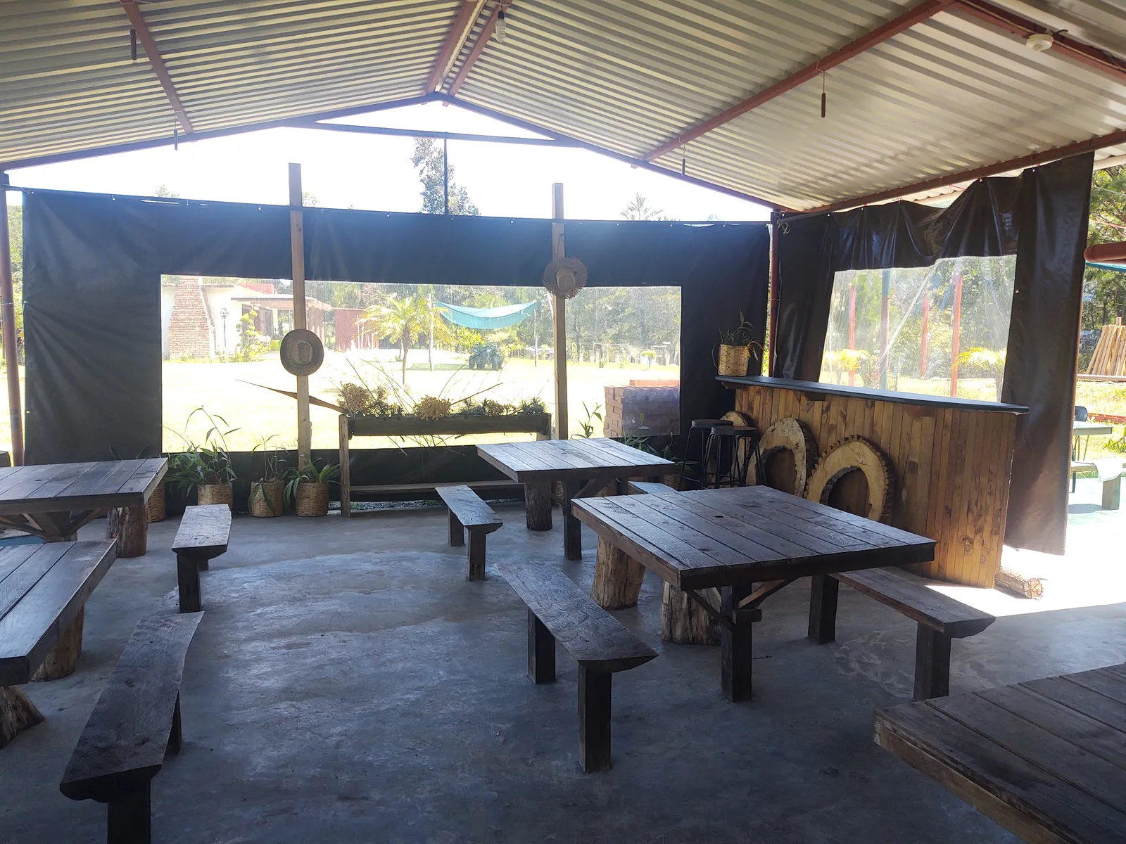 COUNTRY RESTAURANT image 4