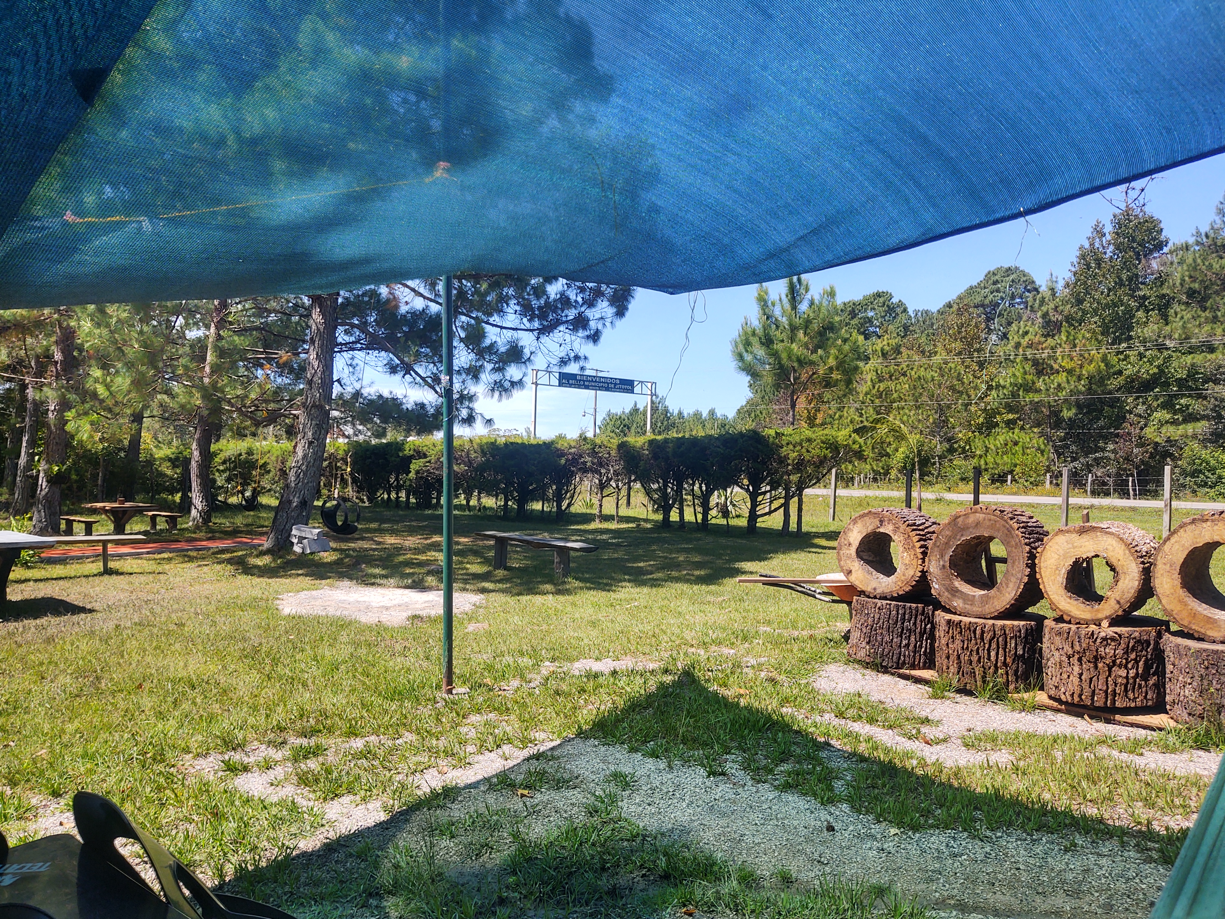 COUNTRY RESTAURANT image 8