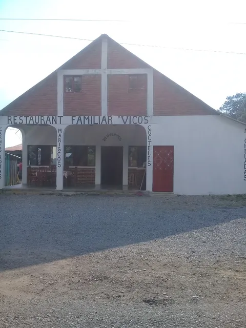 Restaurant Familiar " Vicos" image 2