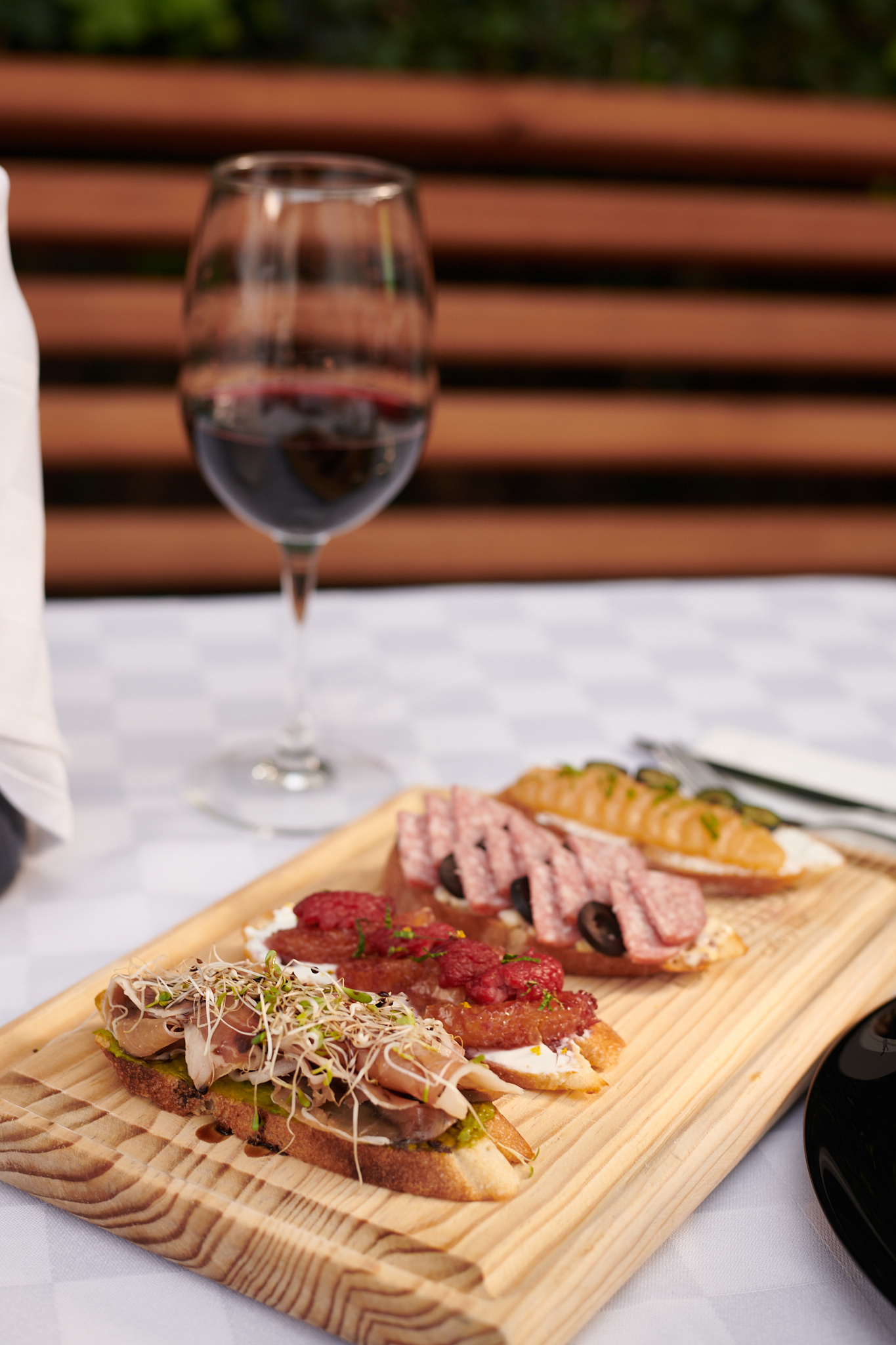 El Colibri Café & Wine Bar San Cristóbal image 9