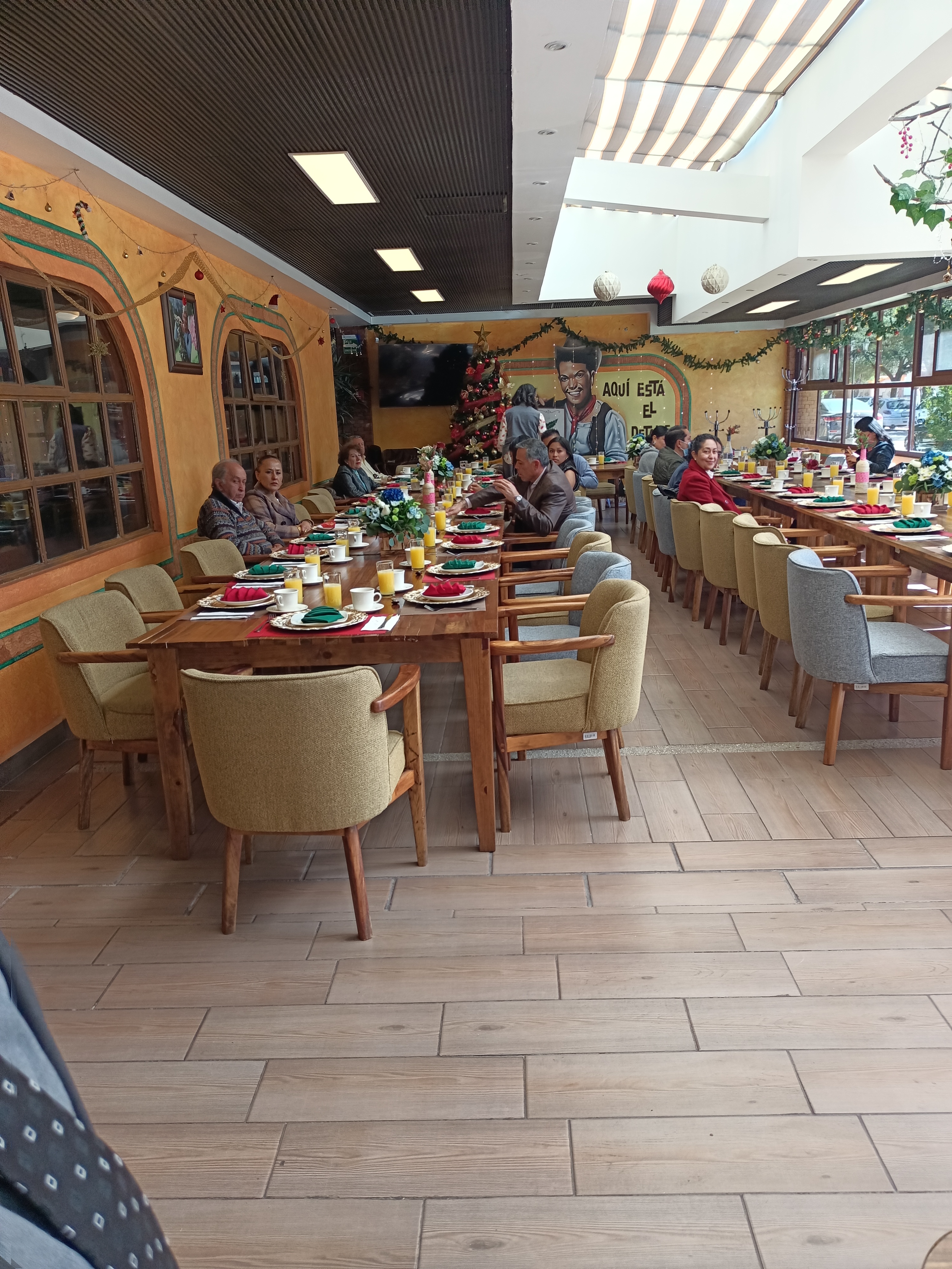 Aquí está el detalle Restaurante Univeristario image 4