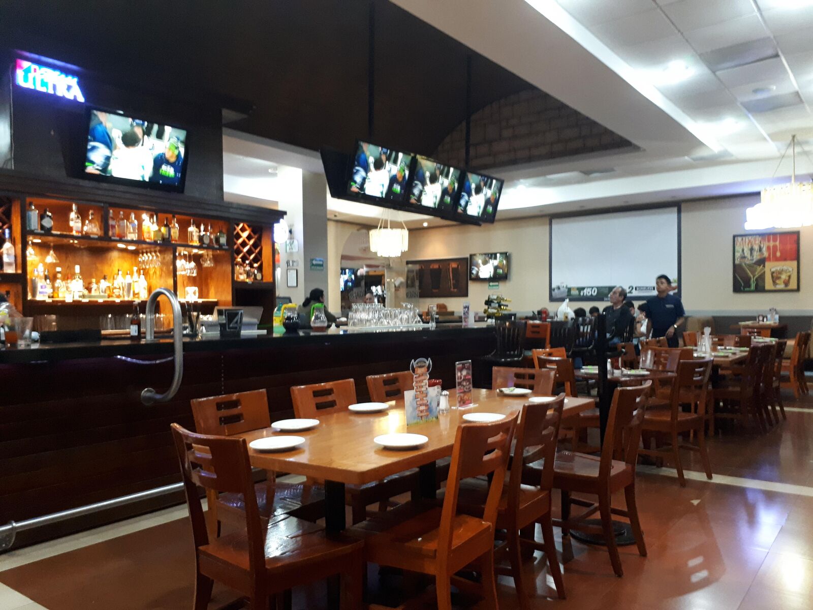 Bennigan's image 4