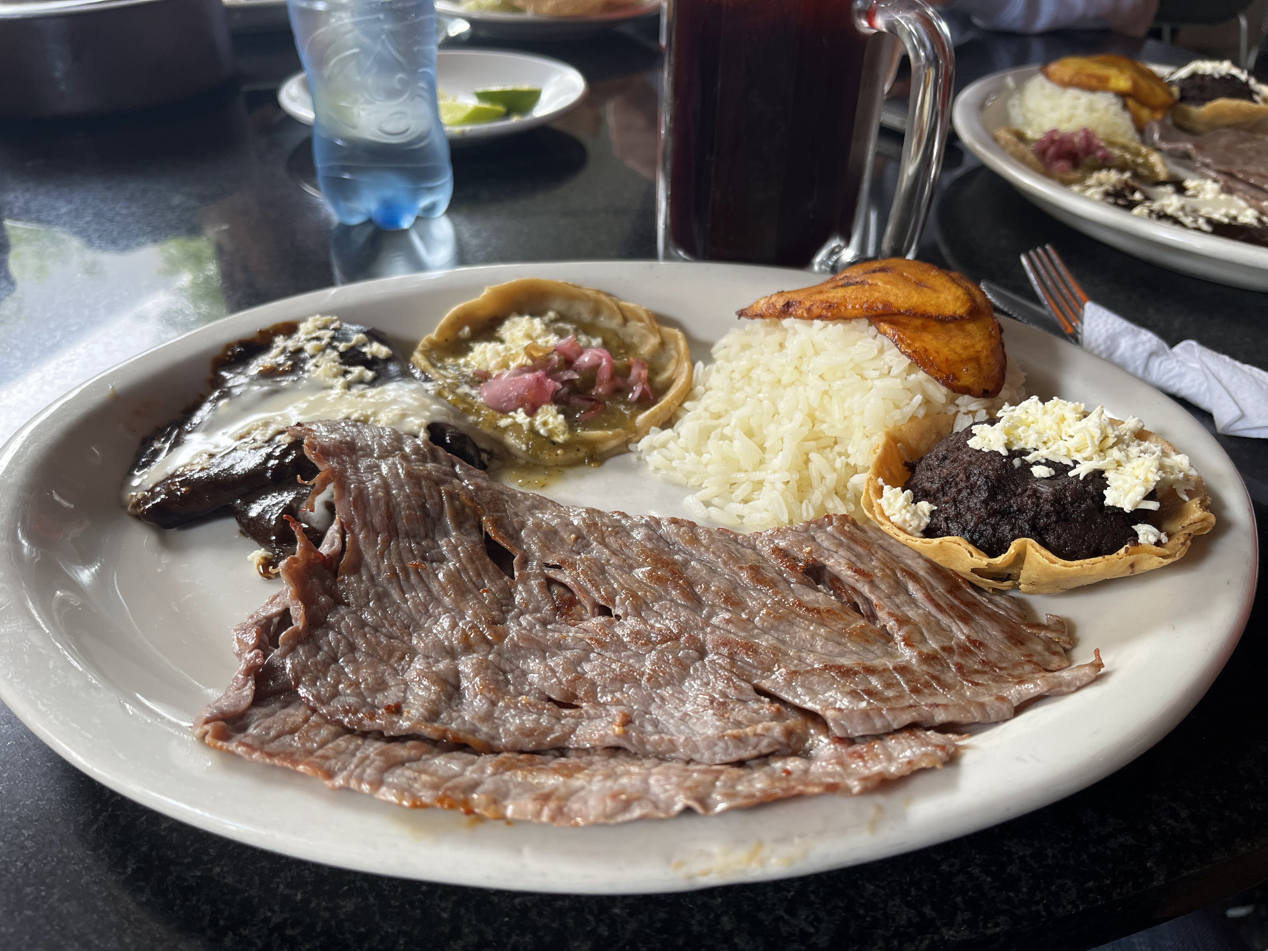 Las Gordas Monte Magno image 2