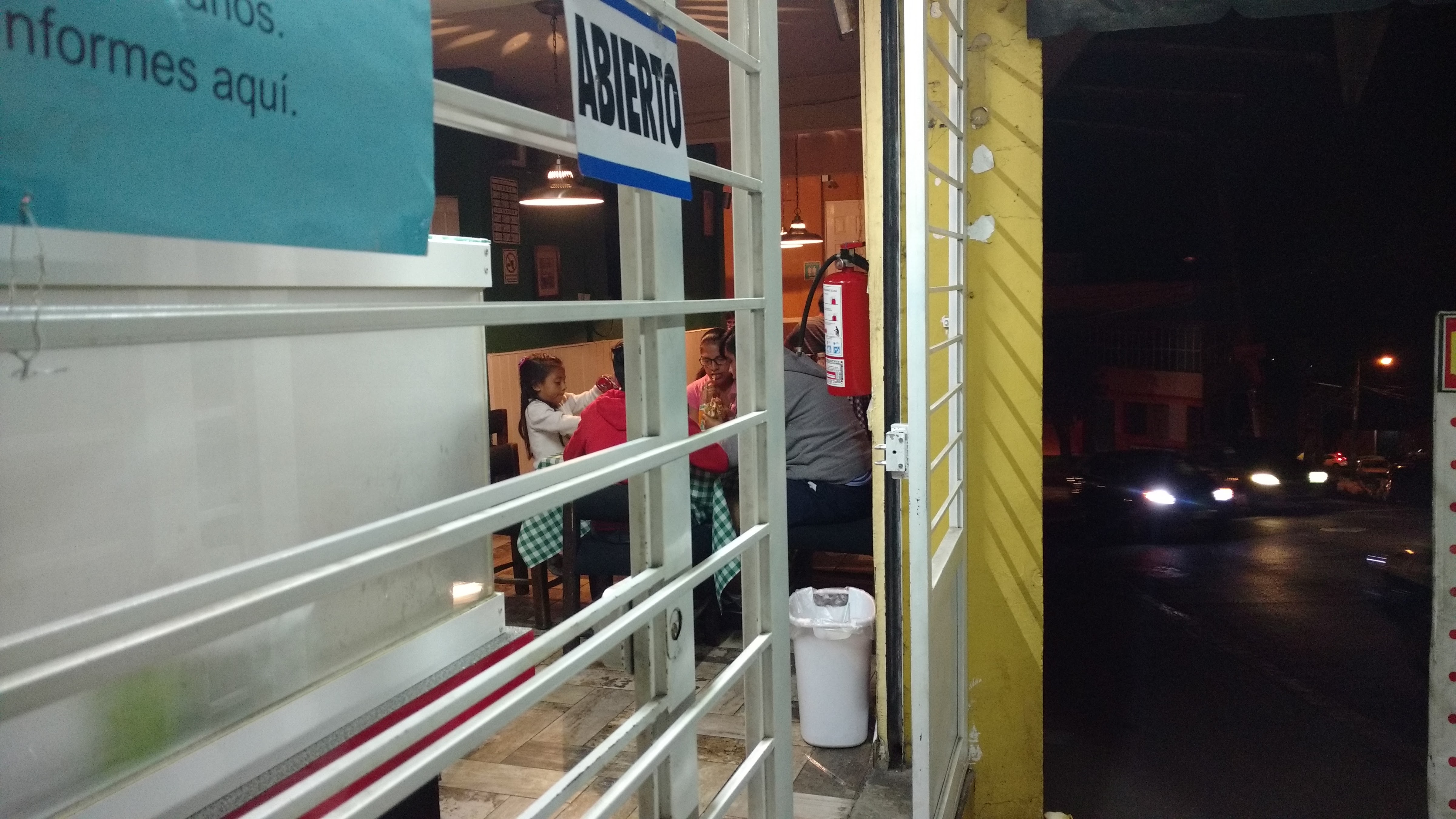 Bruttus Hamburguers image 8