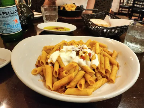 Italianni's image 5