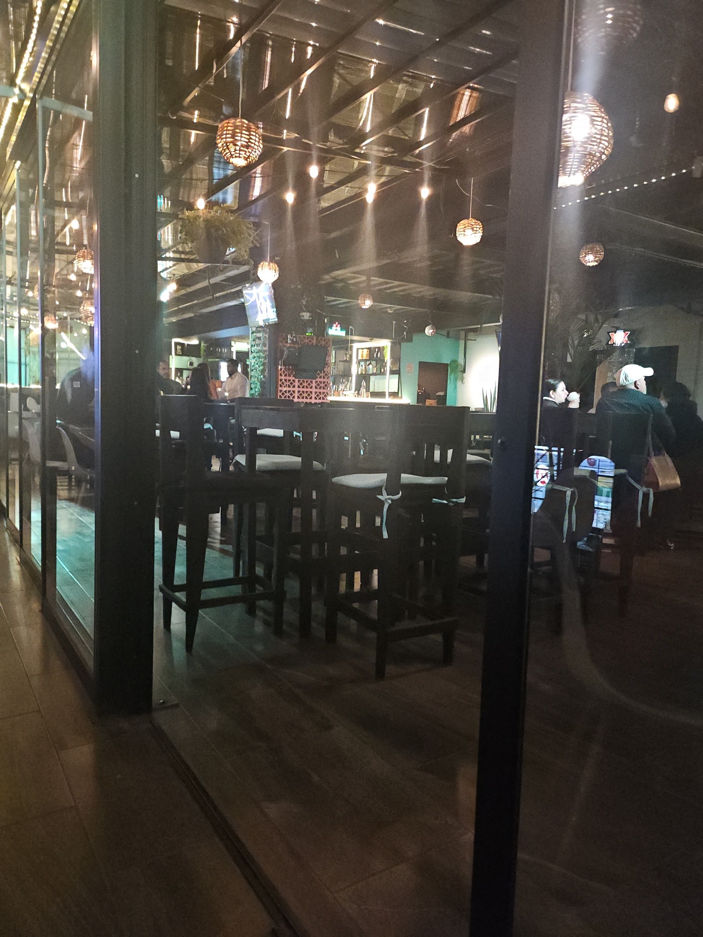 Mango Restaurante Bar image 4