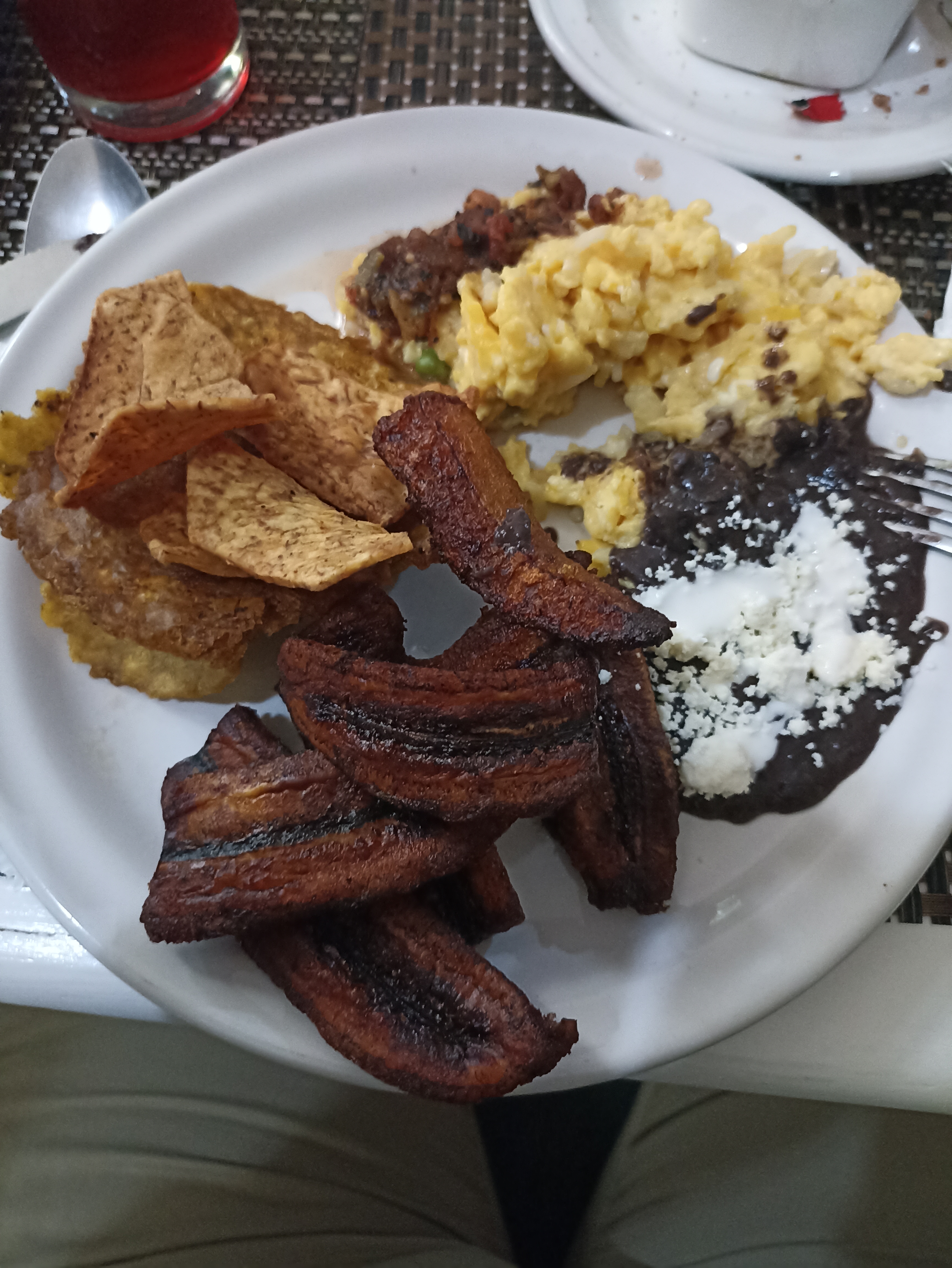 Los Tulipanes Restaurant image 7