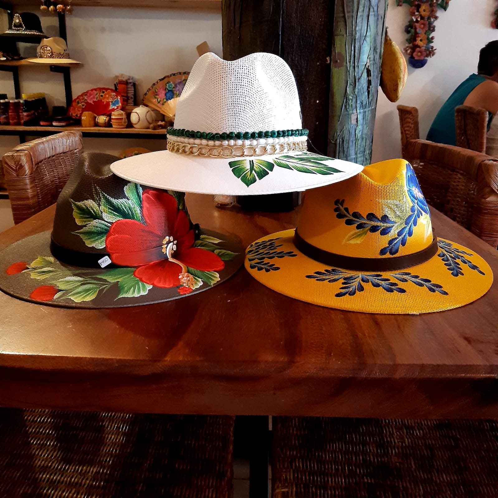 Restaurante el puchero image 2