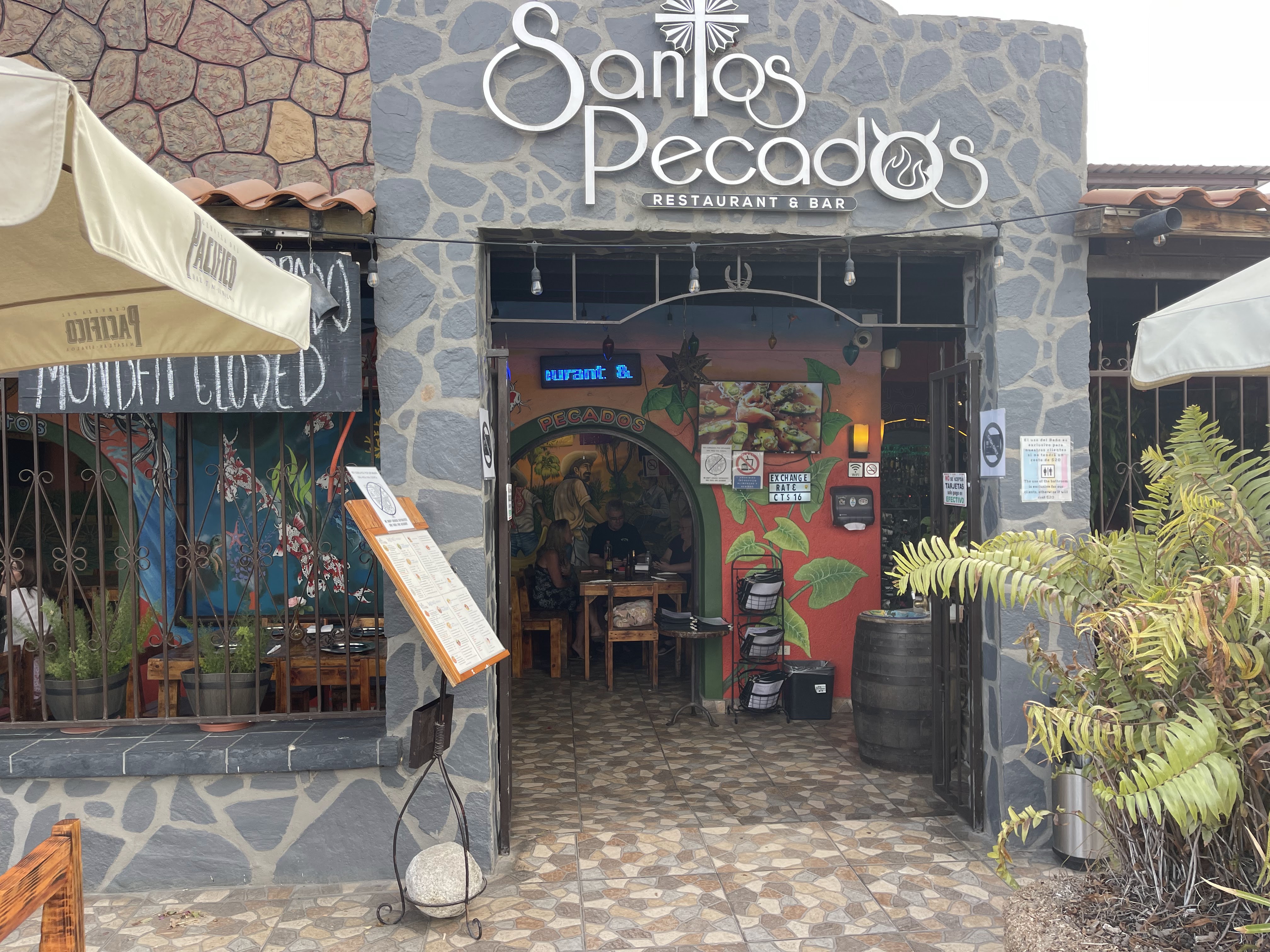 Santos Pecados Todos Santos image 7