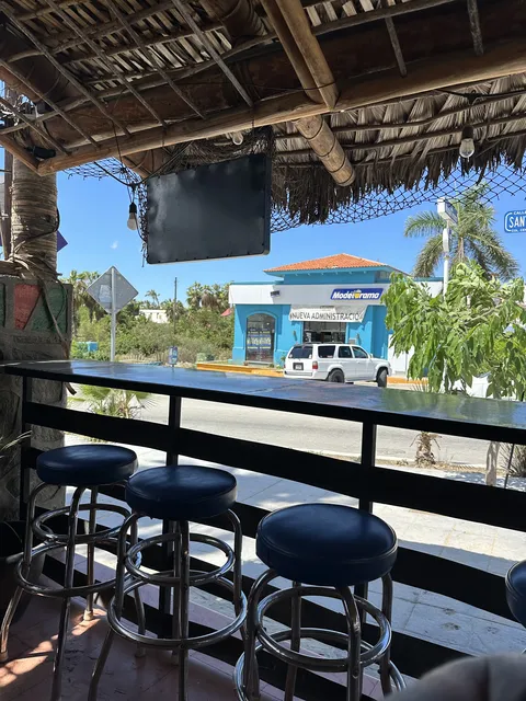 el Burguer Shack image 4