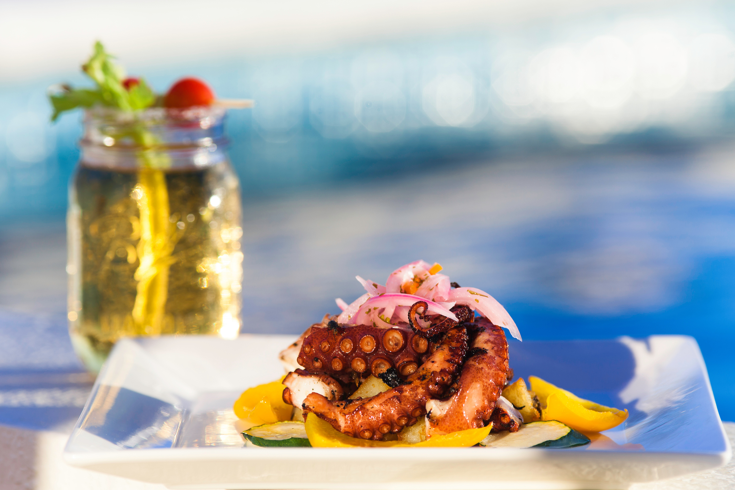 El Mirador Ocean View Restaurant image 2