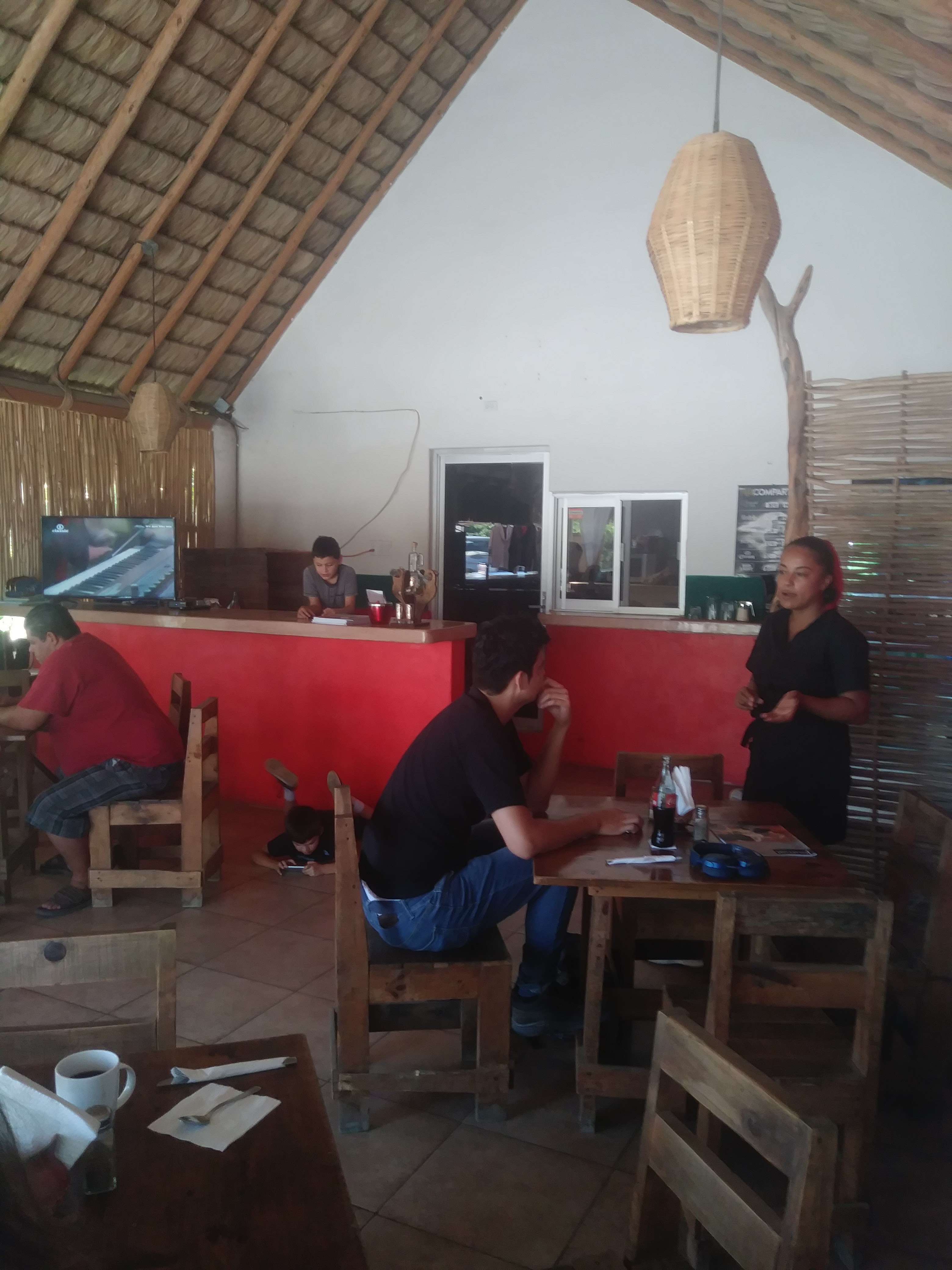 Restaurant Black & White image 6