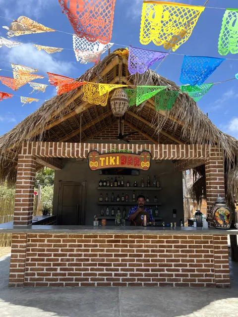 Tiki Santos Bar image 1