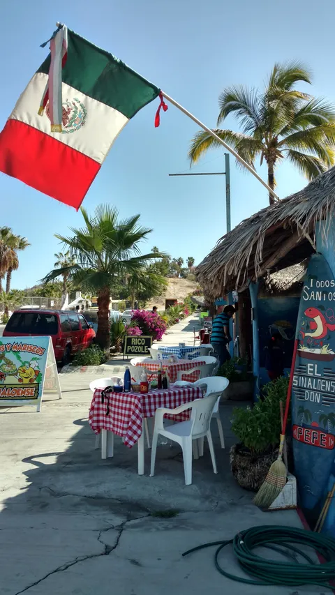 Tacos y Mariscos El Sinaloense image 1