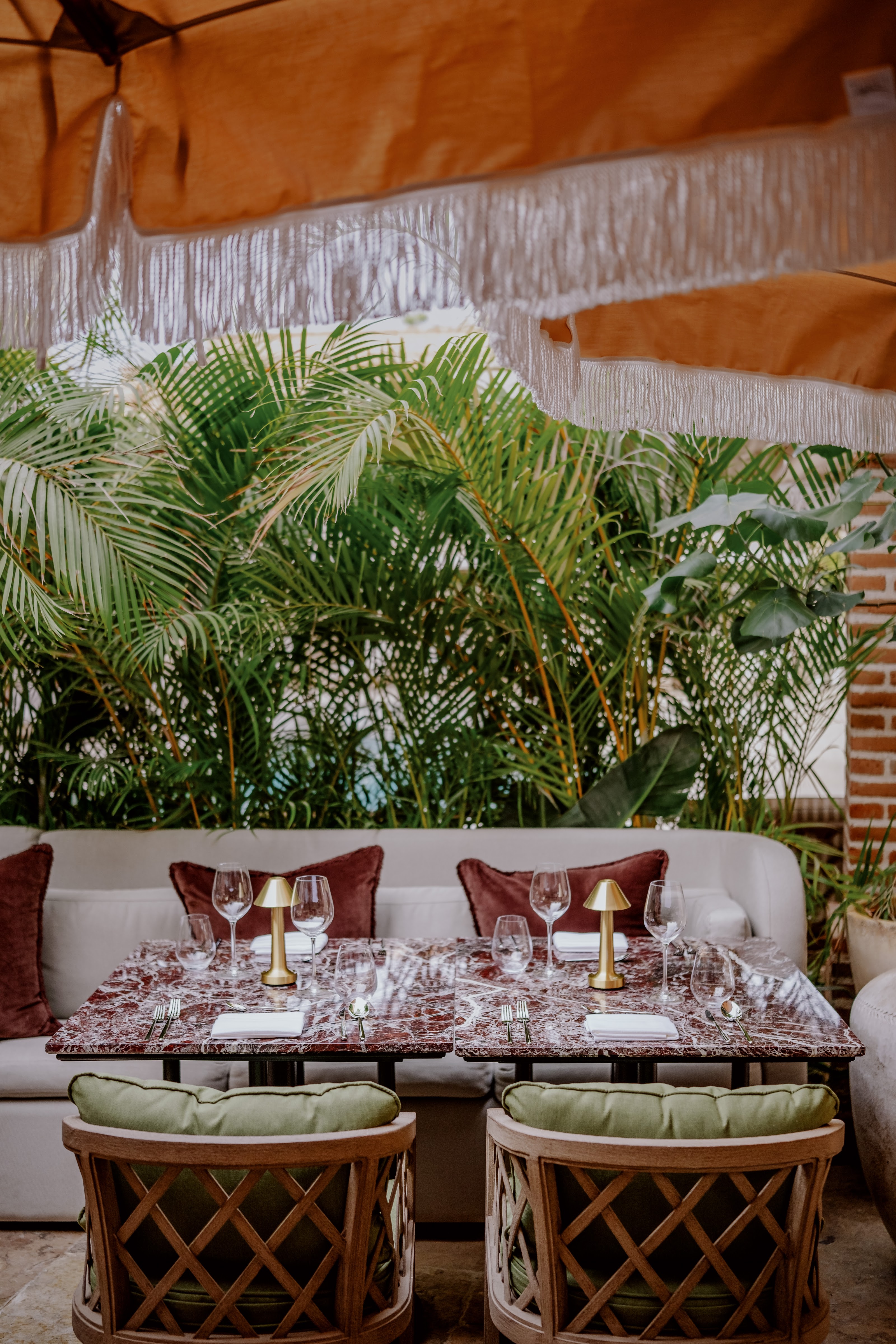 1890 Restaurant image 1