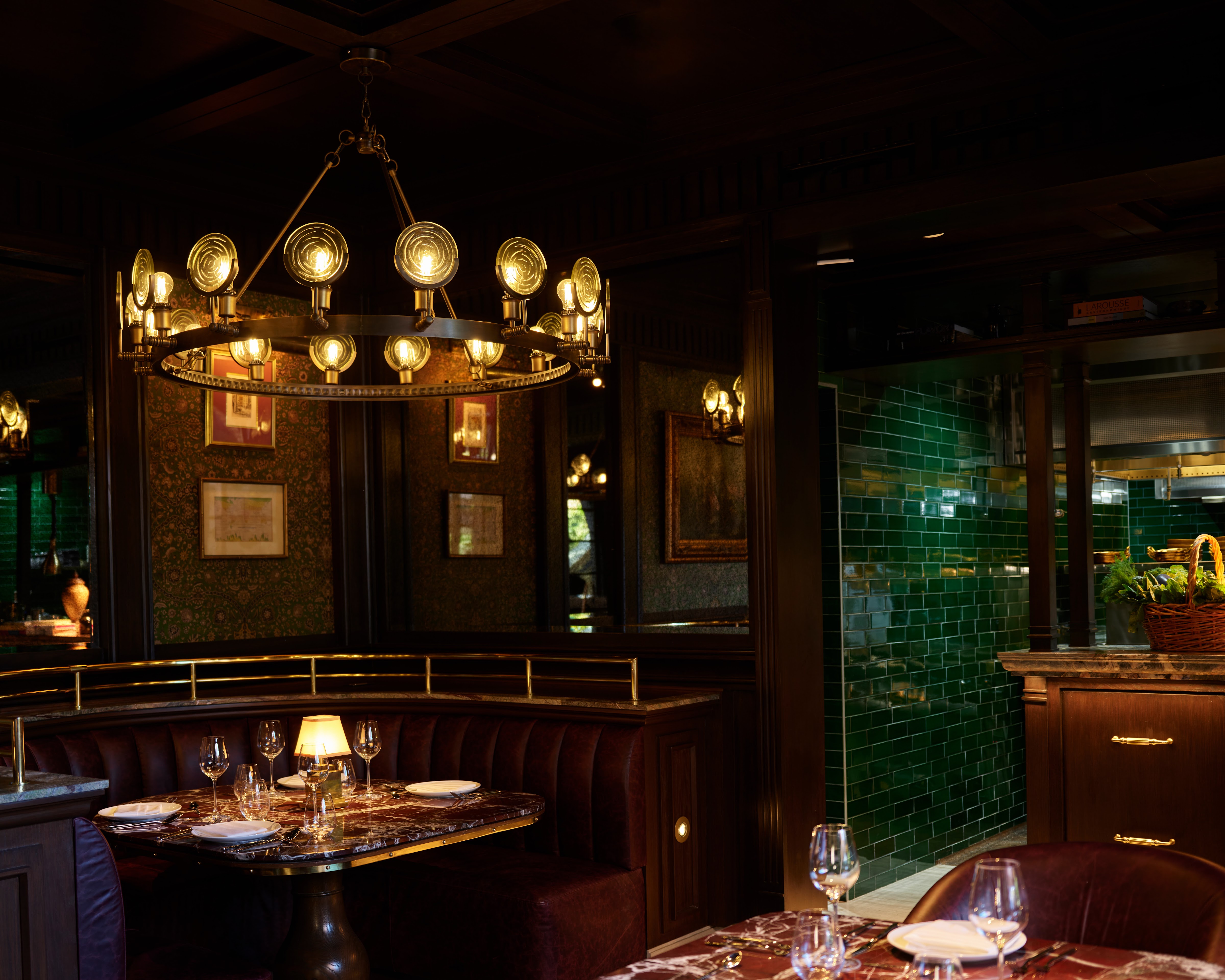 1890 Restaurant image 3