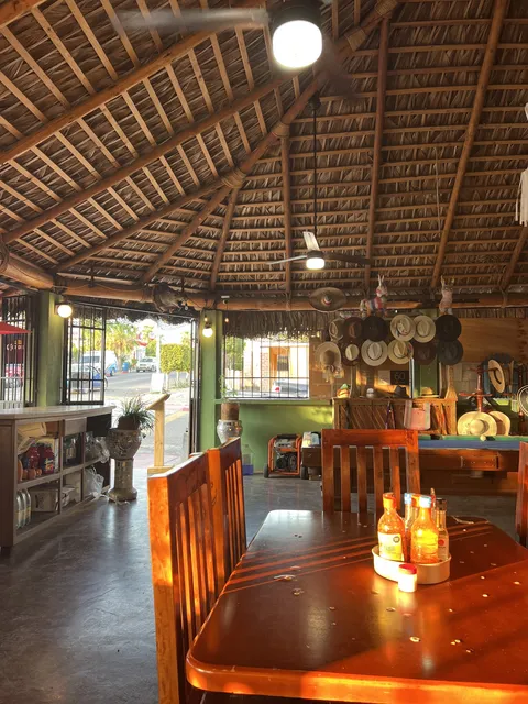 Restaurant Terramar "Mauricio's Bar" image 5
