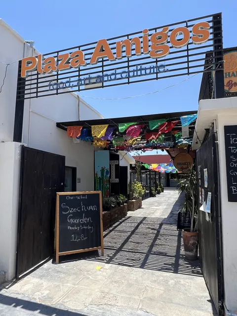 Plaza Amigos image 4
