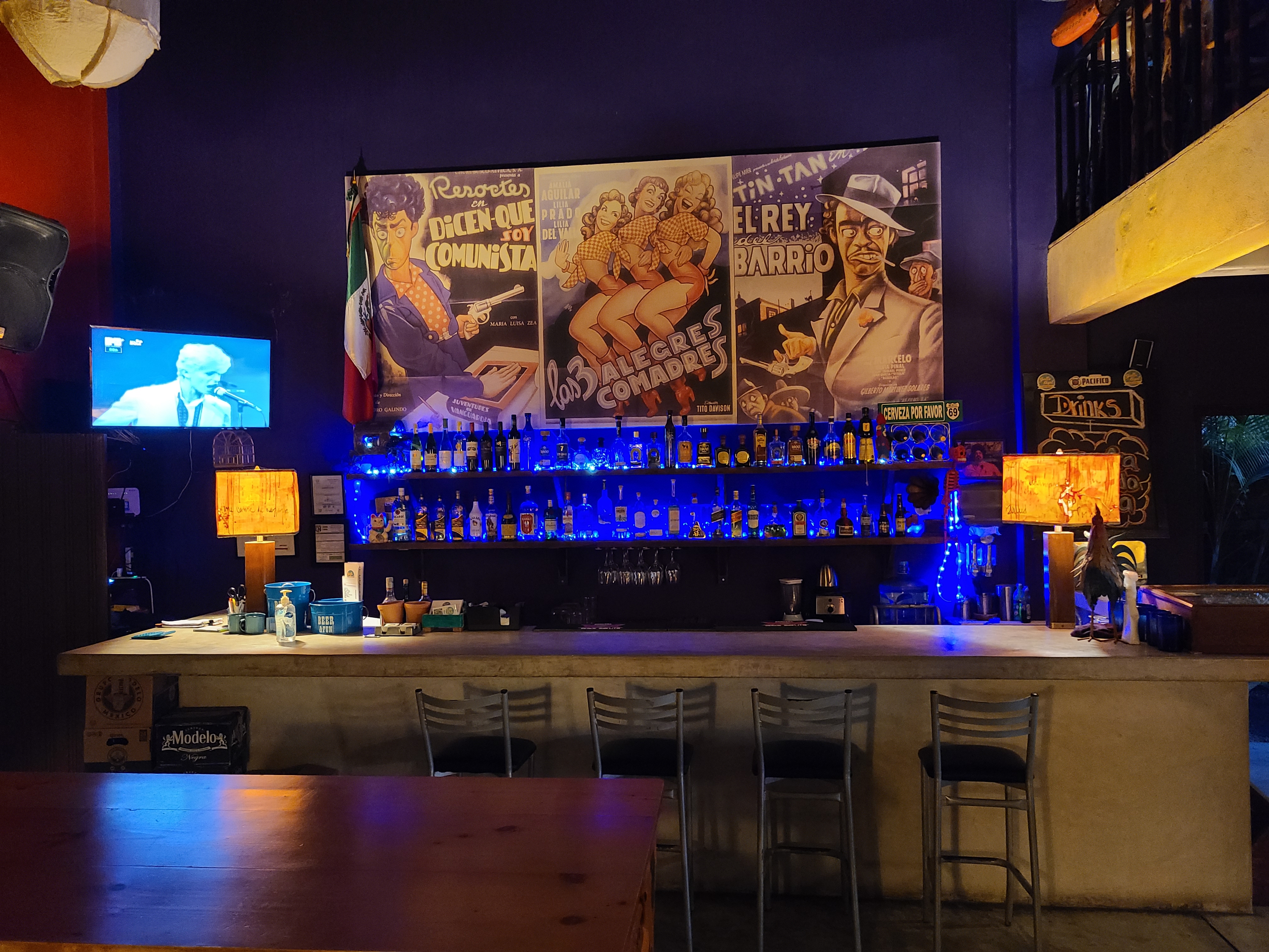 Gallo Azul Pizza Bar & Art image 7