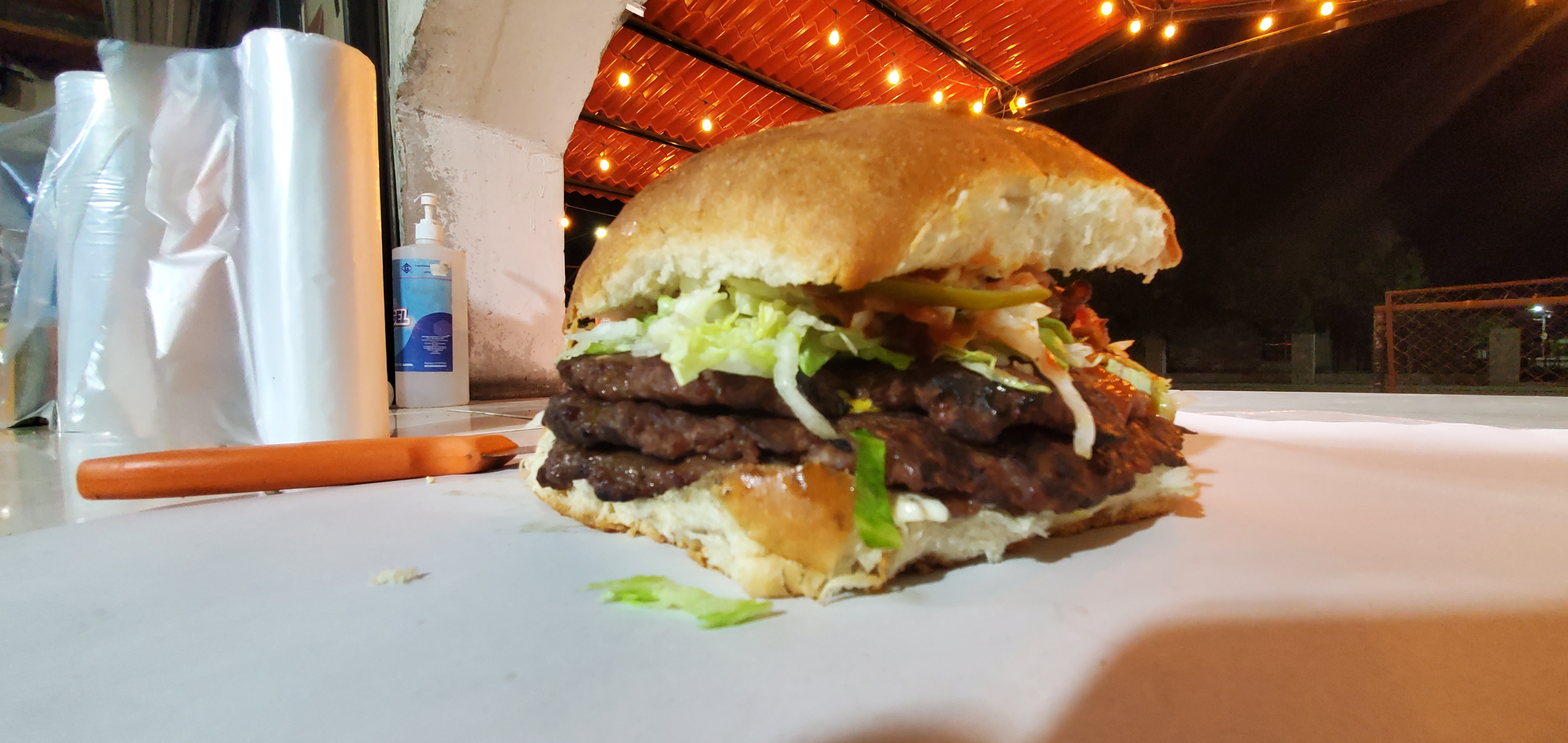 SUPER HAMBURGUESAS AL CARBÓN image 2